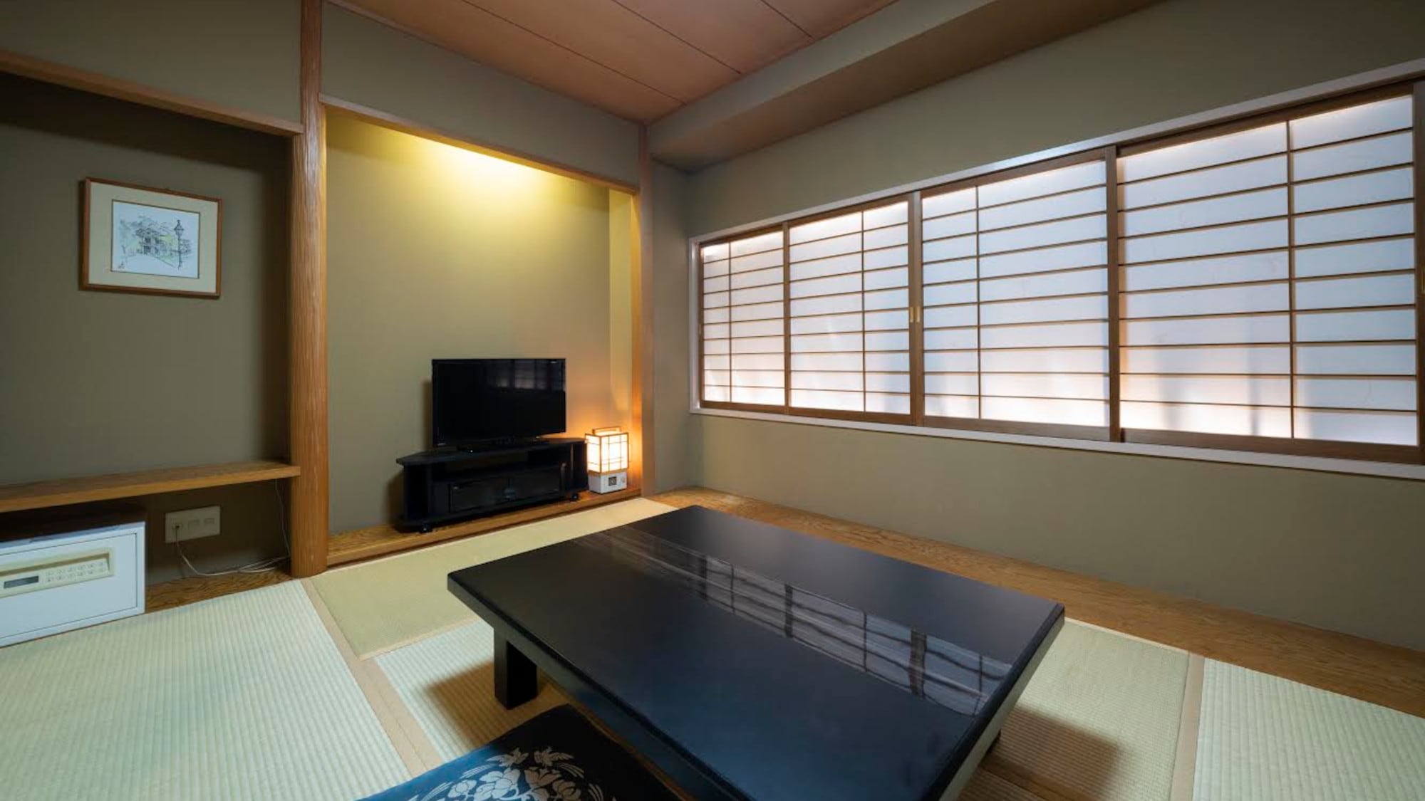 [Guest room] 7-tatami Japanese-style room (with unit bath and humidifier)