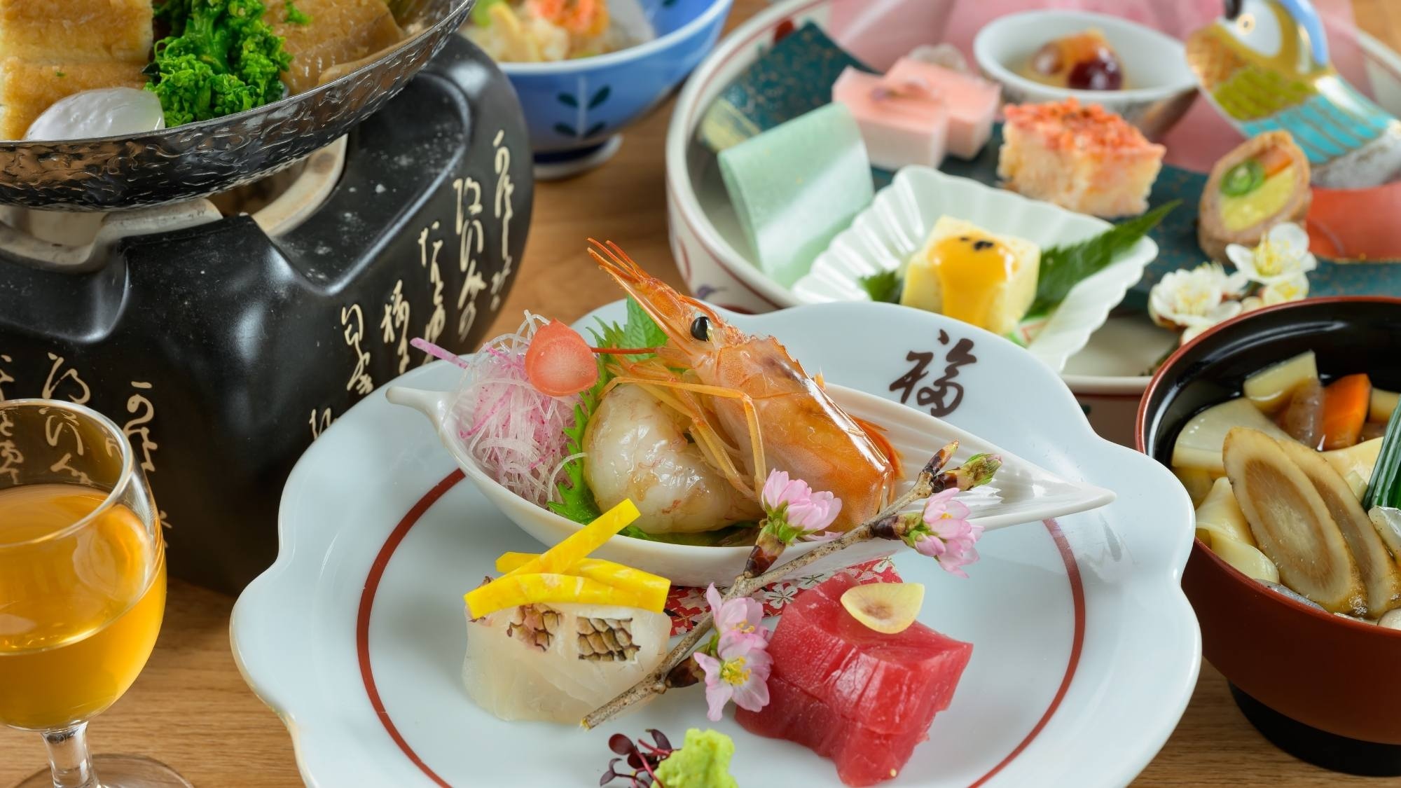 春のことほぎ膳より。のどかな春の訪れを感じるお料理の数々。