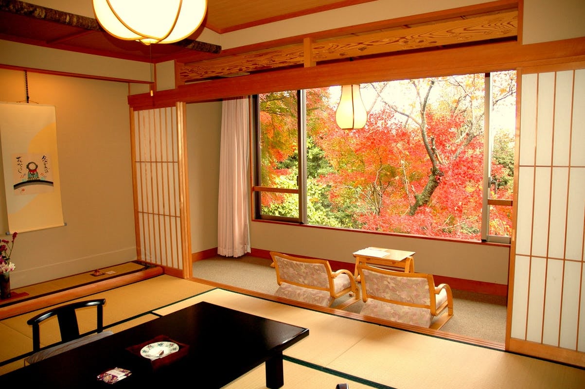 10 tatami Japanese-style room (3, 2 and 1)