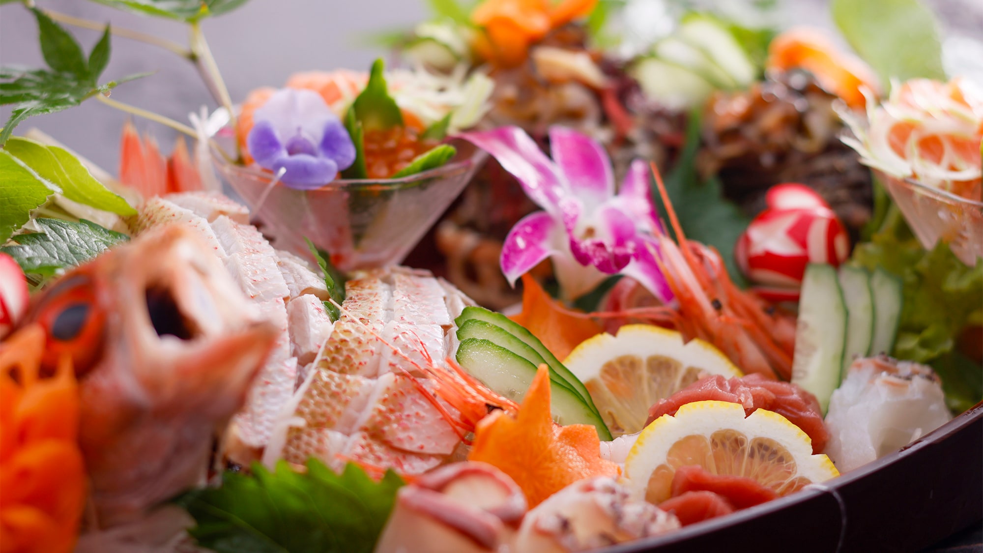 [Boat-shaped platter]