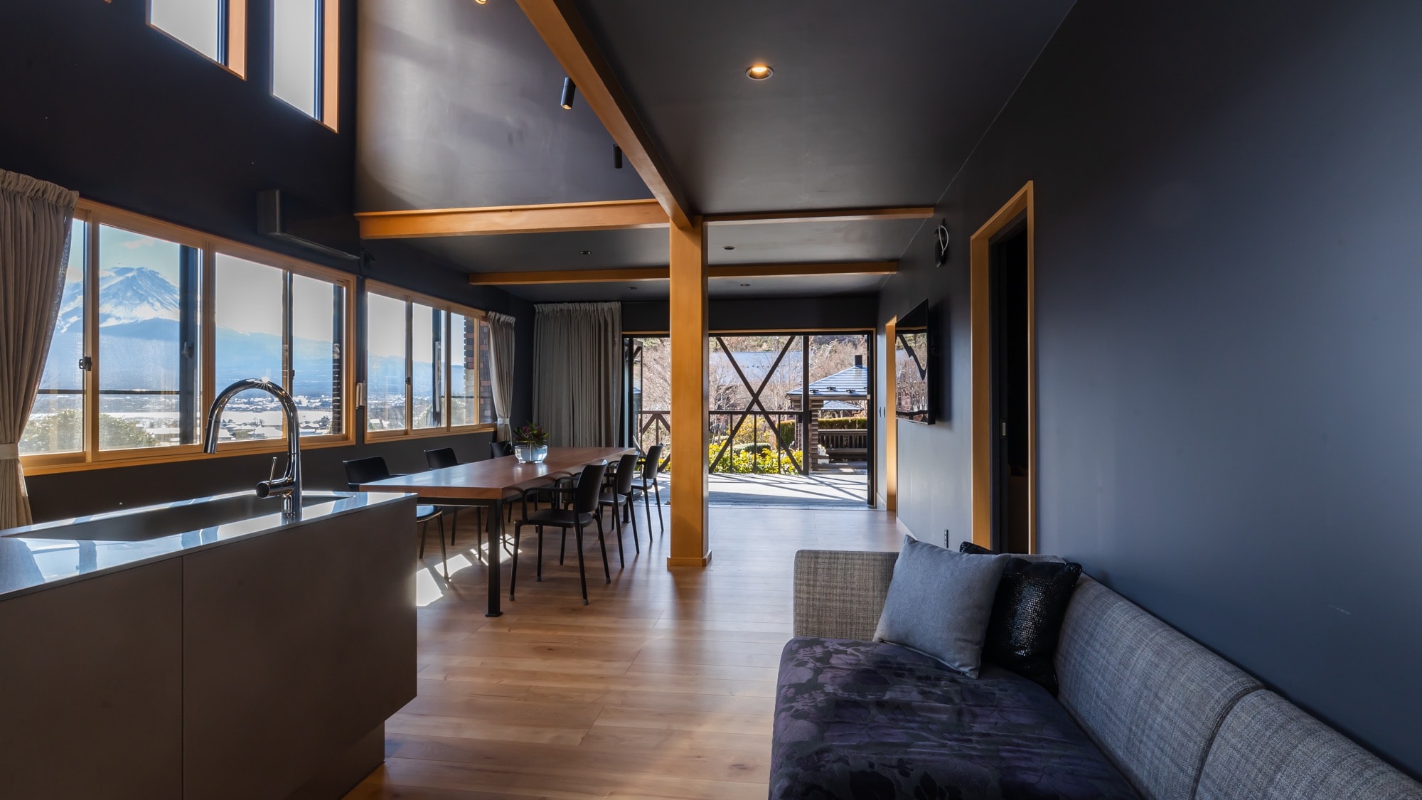 [New Room Modern Suite] Living/Dining Room