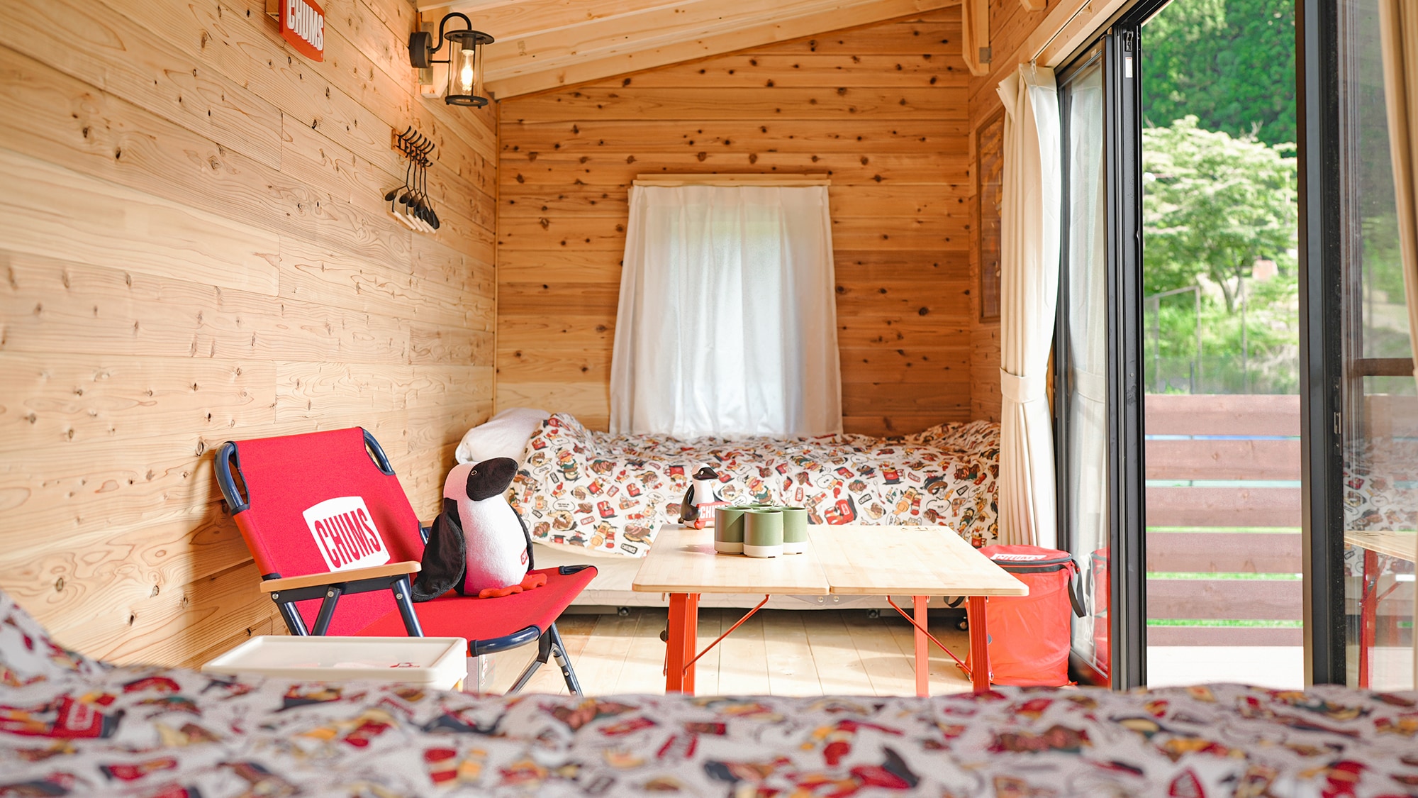 Log trailer house with CHUMS