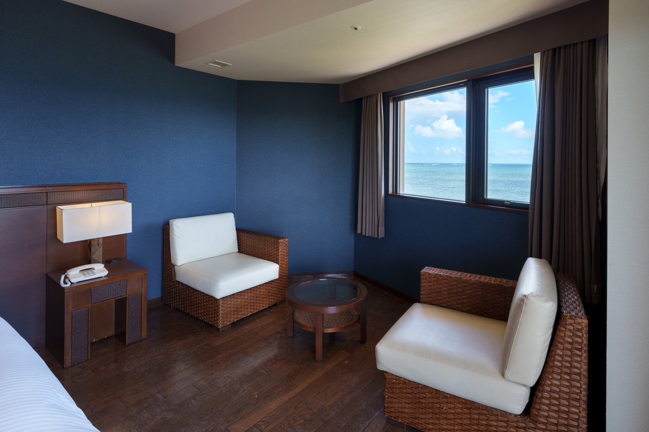 Corner Double/Ocean's Wing