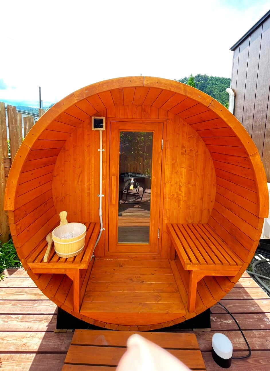 Barrel sauna completed!