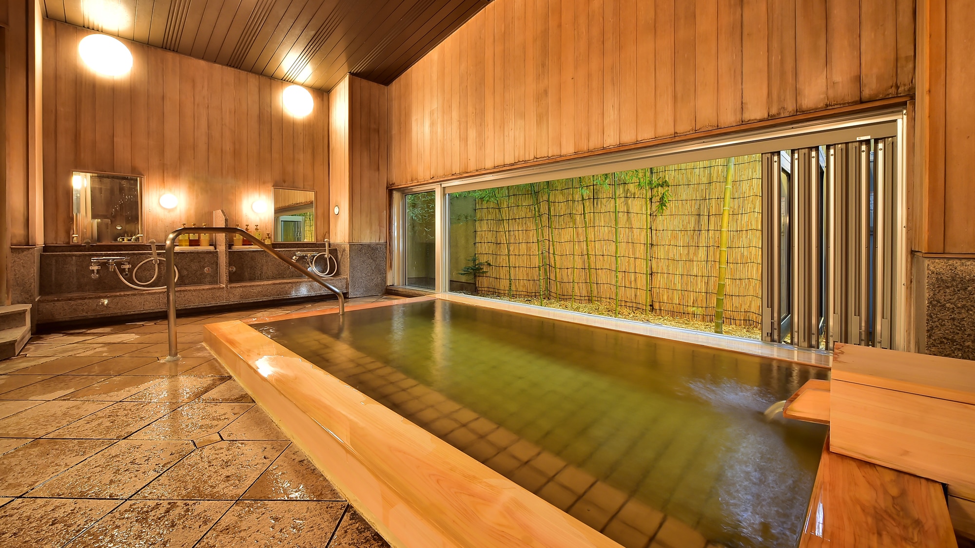 Takebayashi no Yu (large bath)