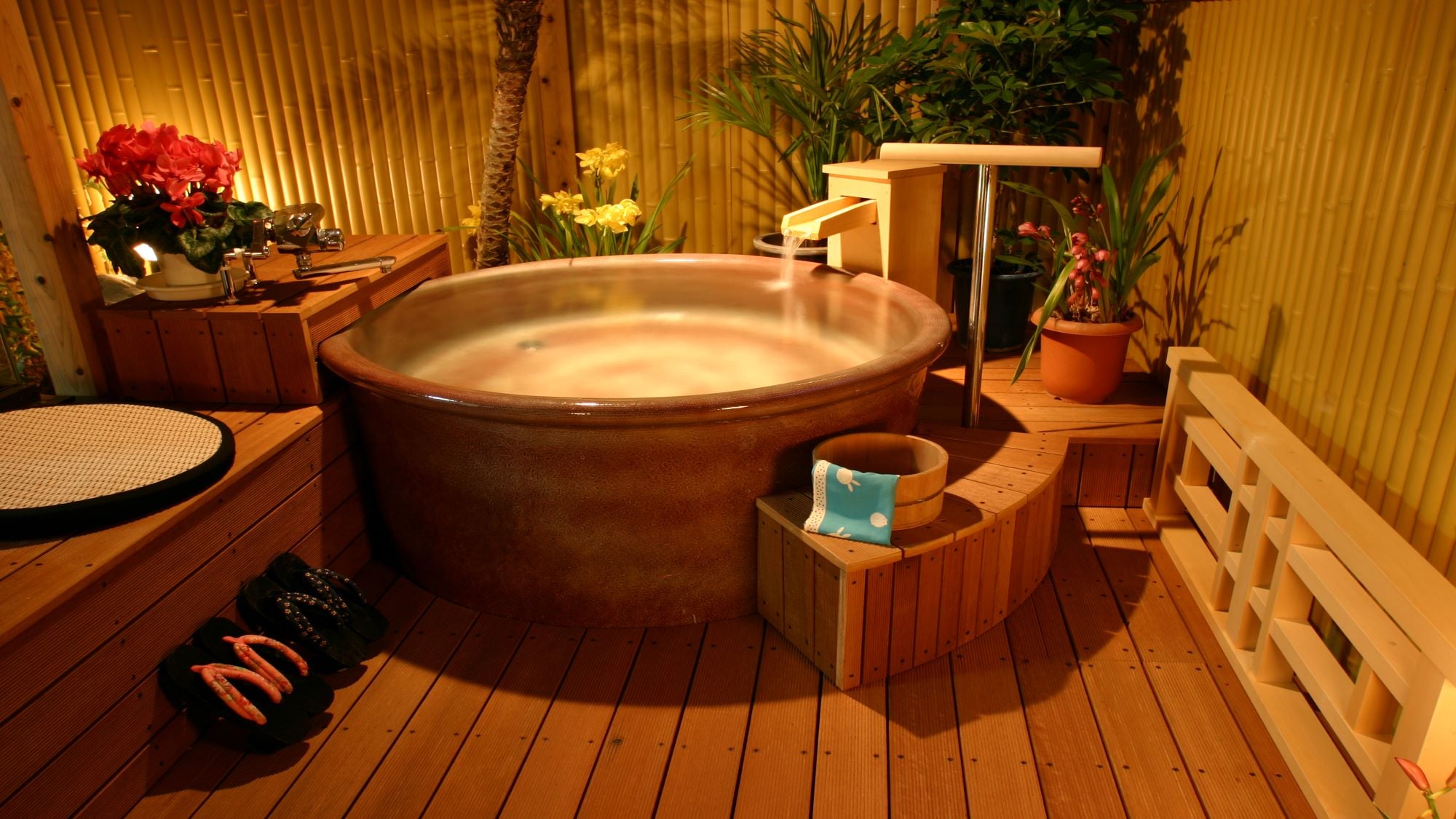 Popular open-air guest room (pottery type)