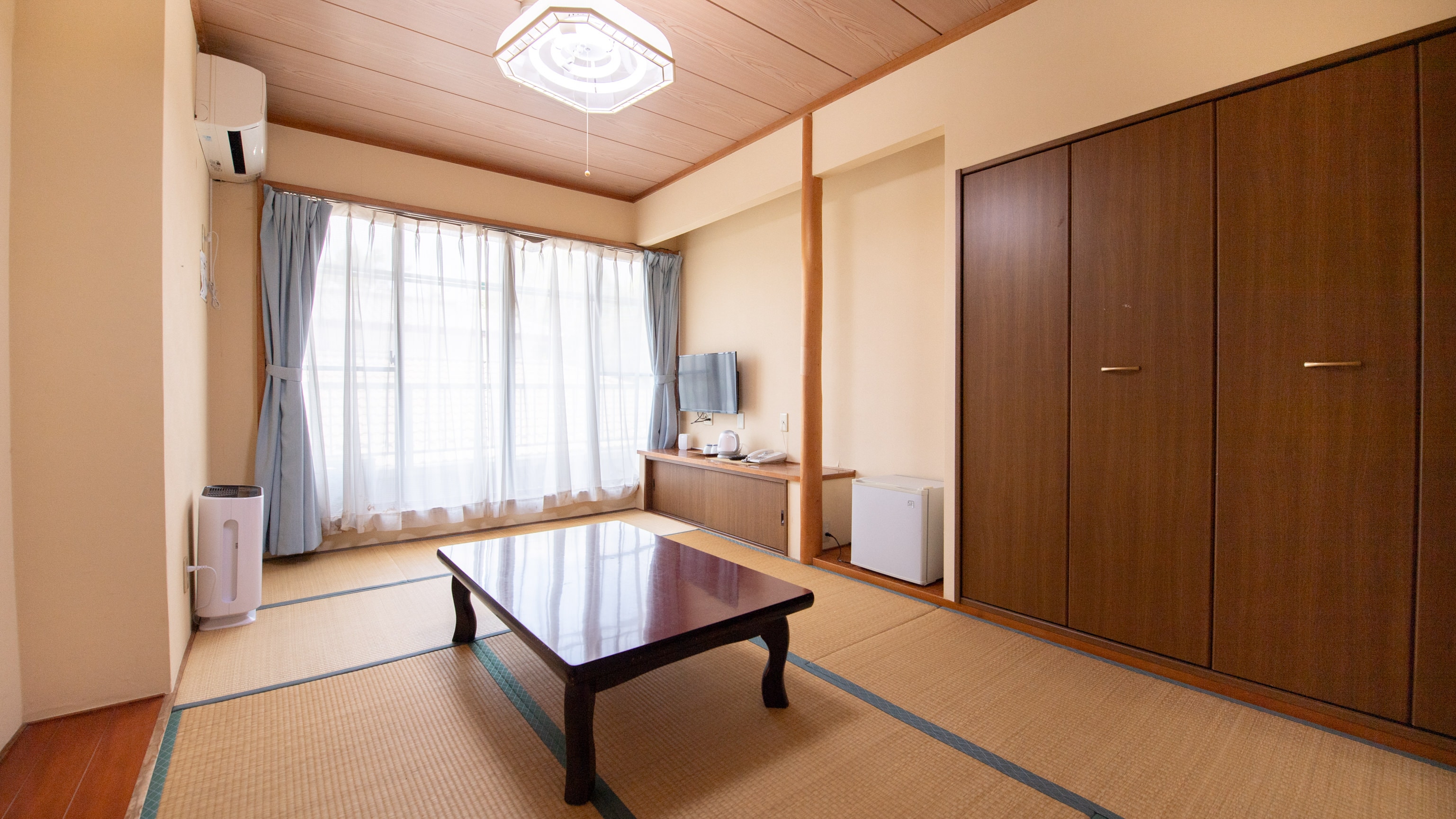 [Annex/Non-smoking] Japanese-style room for 1-4 people