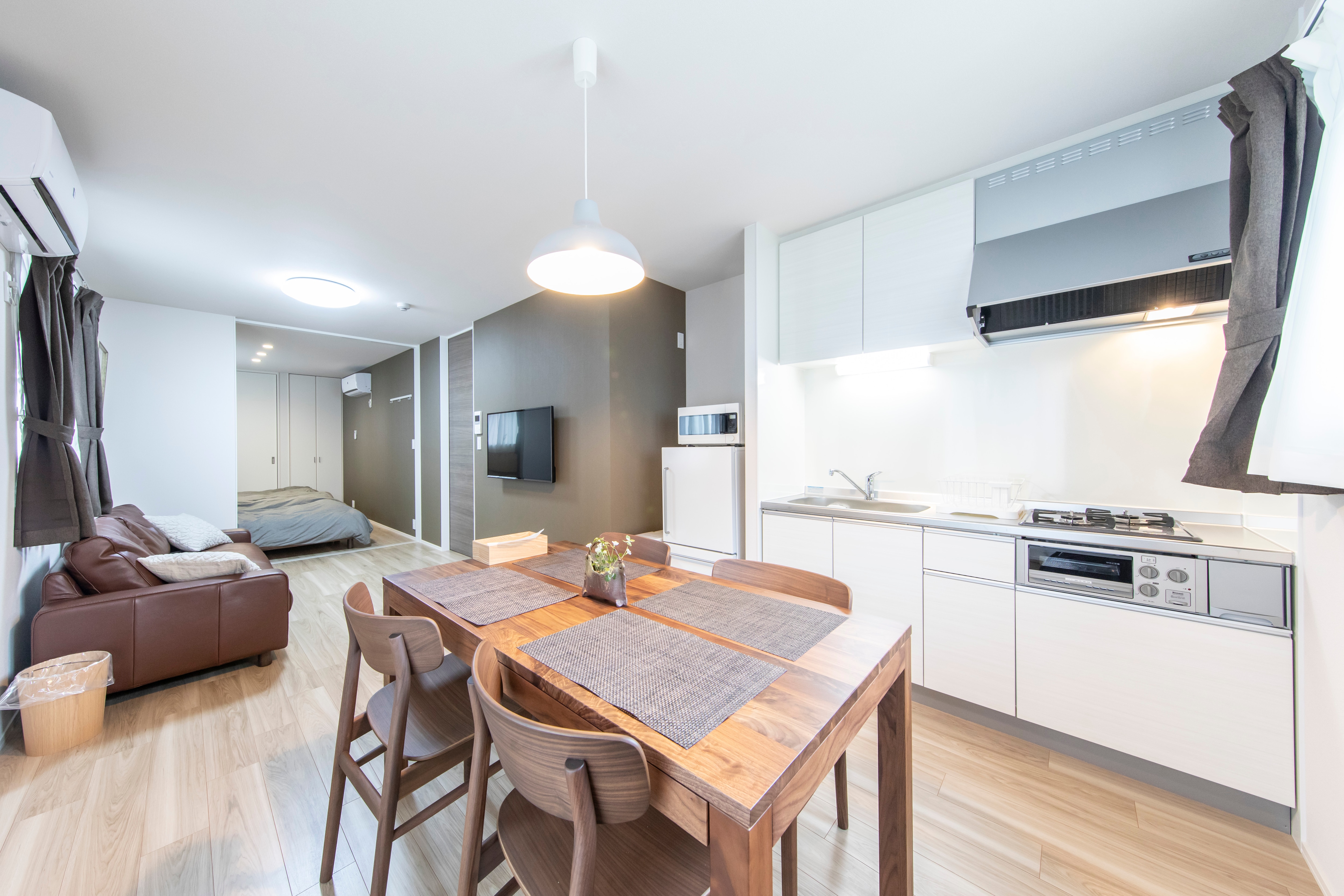 Room 201 Living/dining room