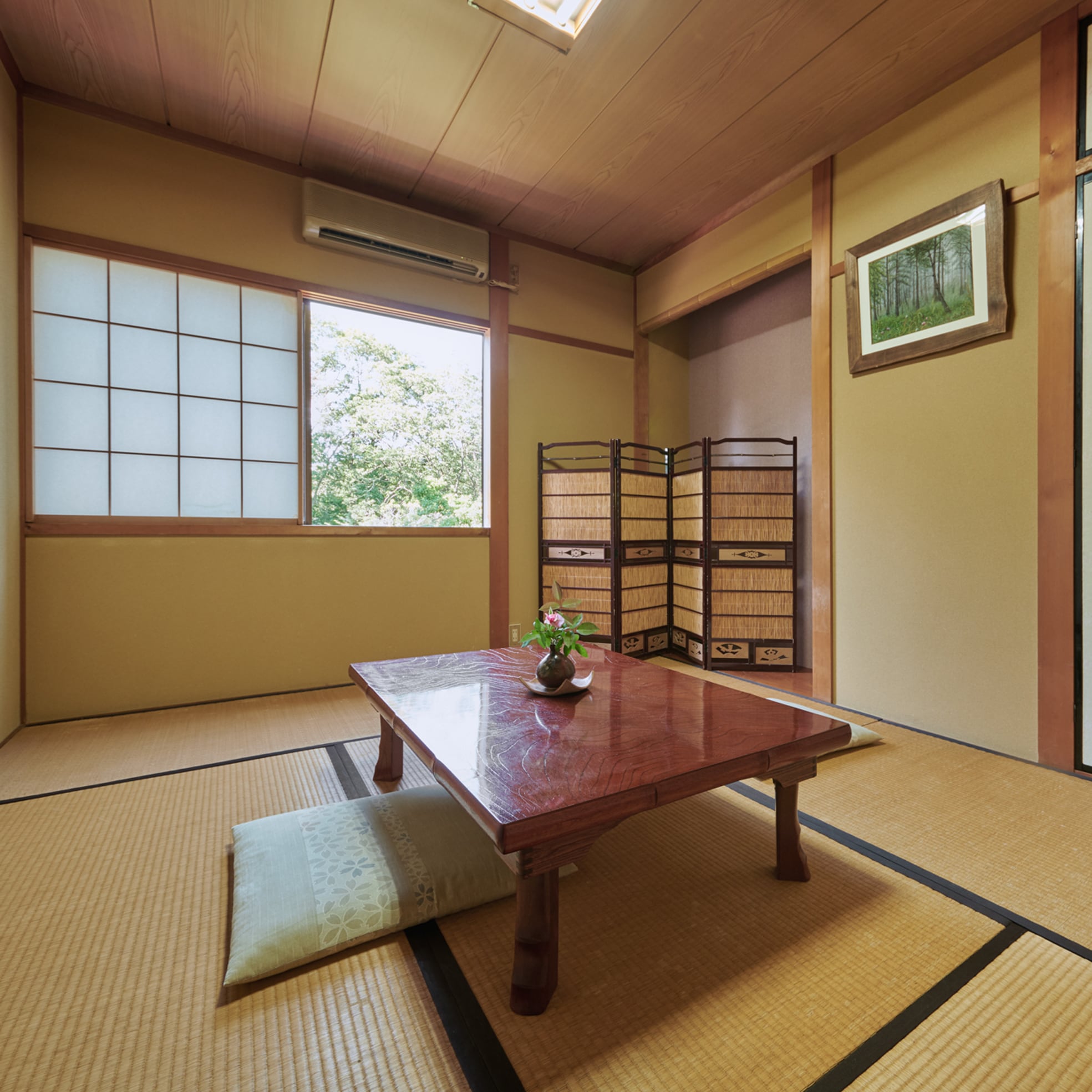Japanese-style room, 6 tatami mats