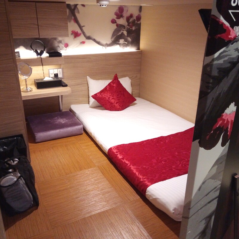 8F Women's Room