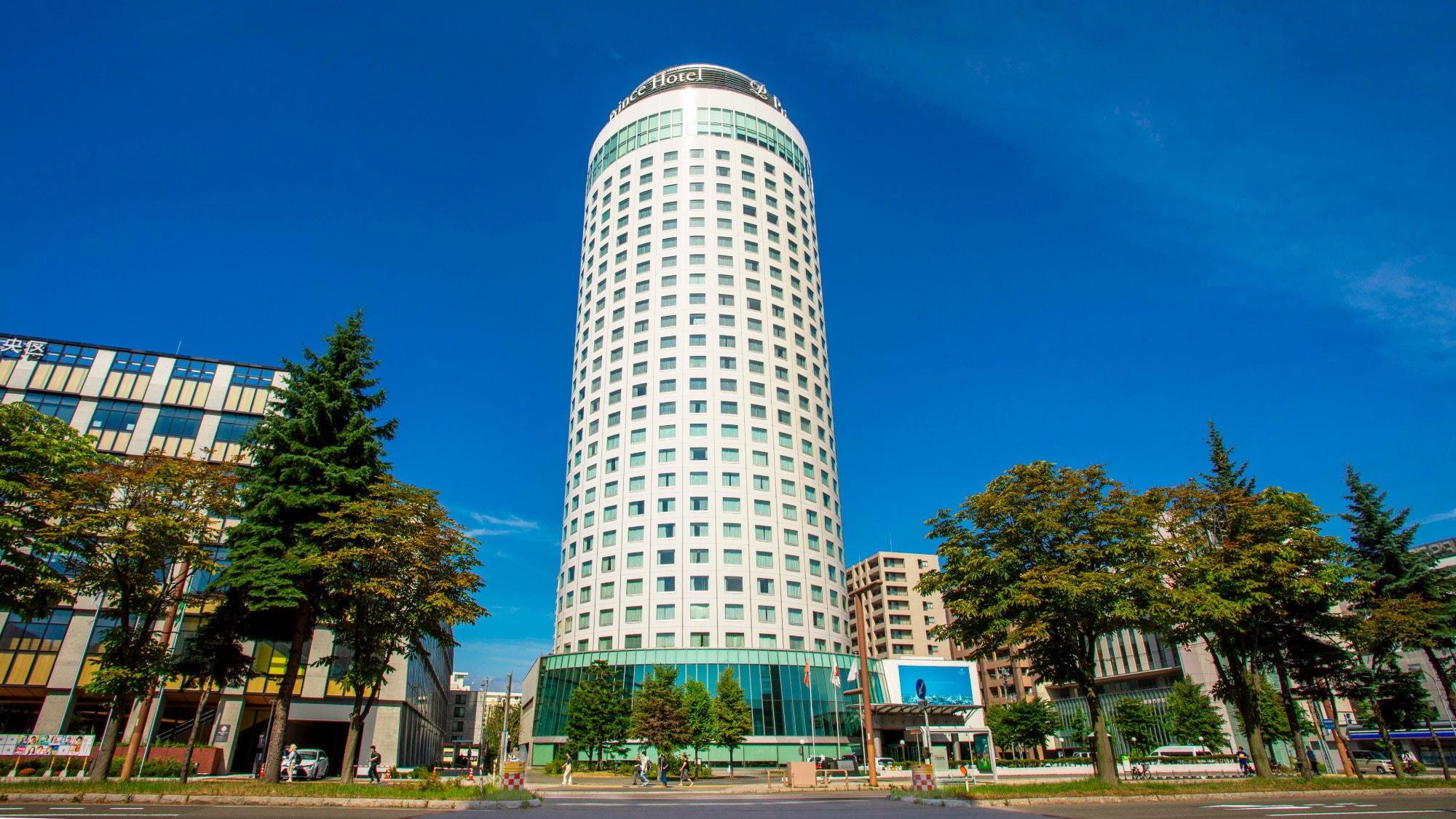 Khách sạn Sapporo Prince vào mùa hè