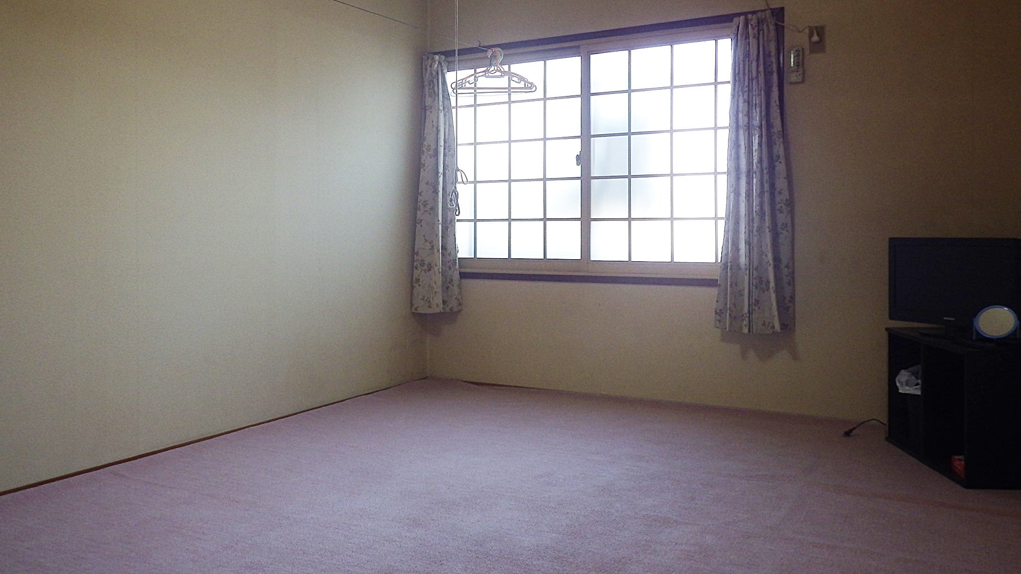 * [Japanese-style room 6 tatami mats] We will prepare 6 tatami mats or 8 tatami mats according to the number of people reserved.