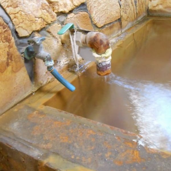 [Hot spring] A hot spring with plenty of metasilicic acid!