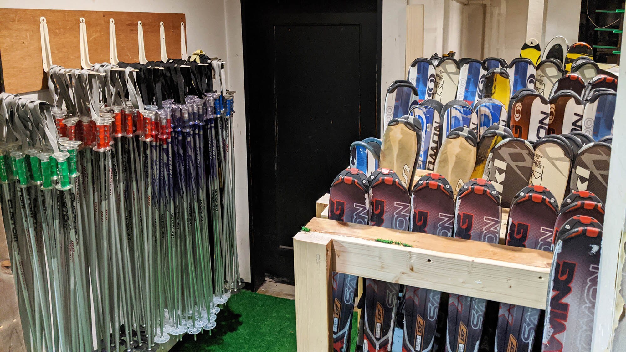 ・Ski rental