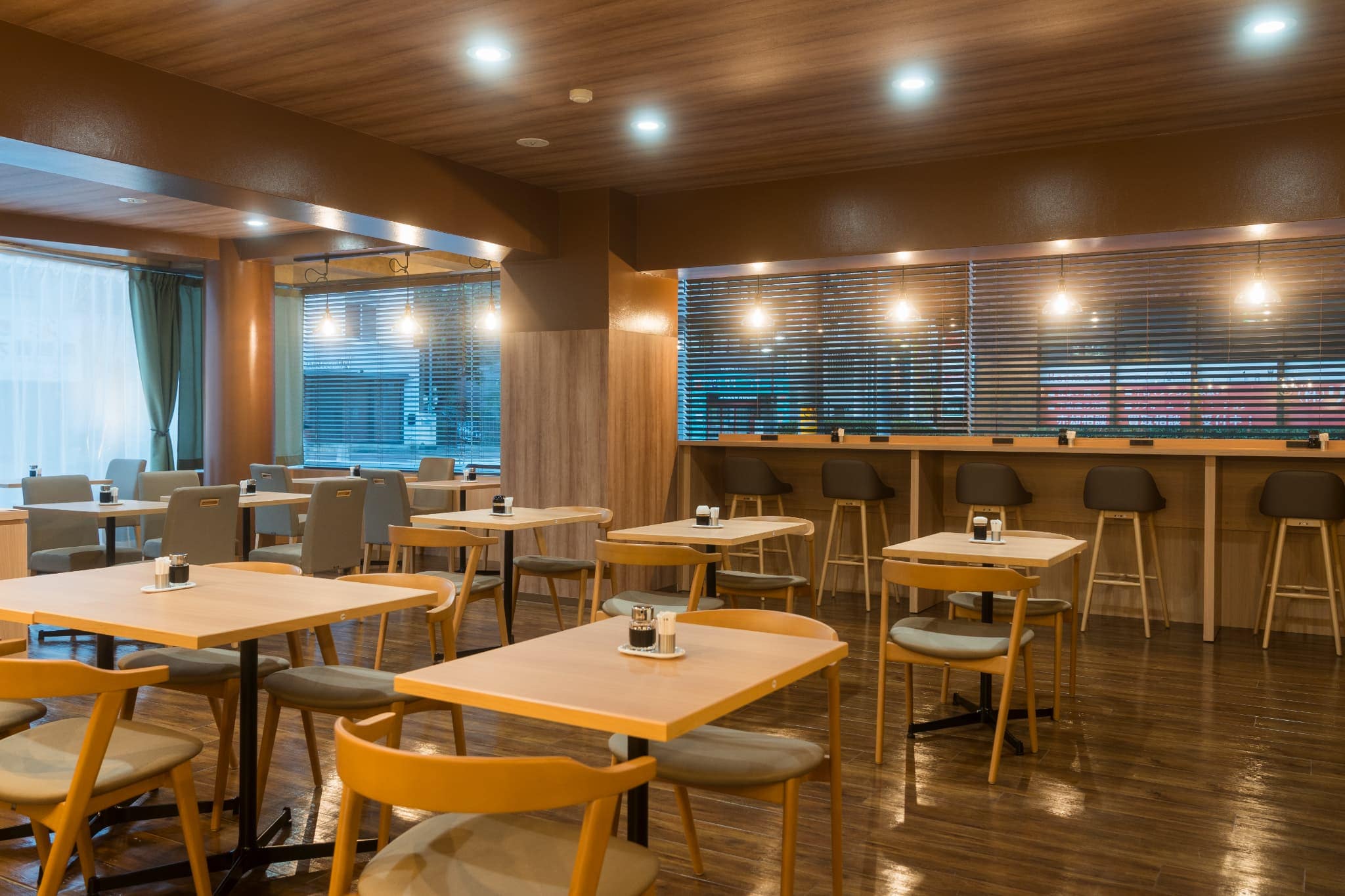 N 自助早餐內部