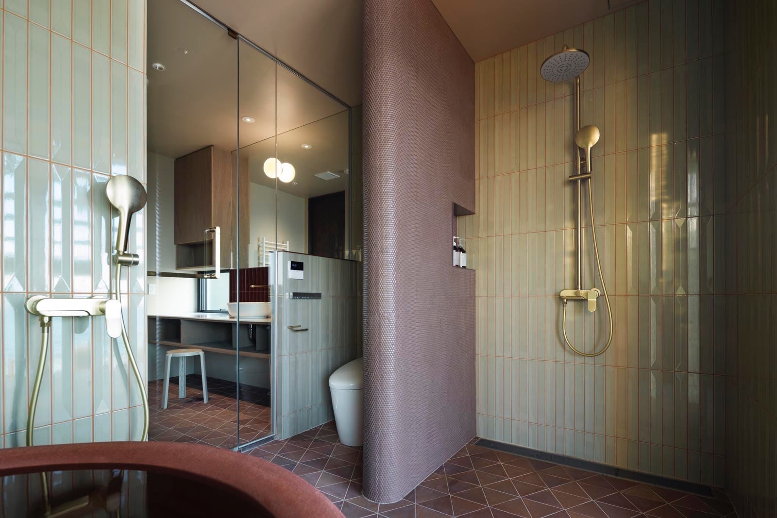 Kamar mandi dan toilet "Garasi"