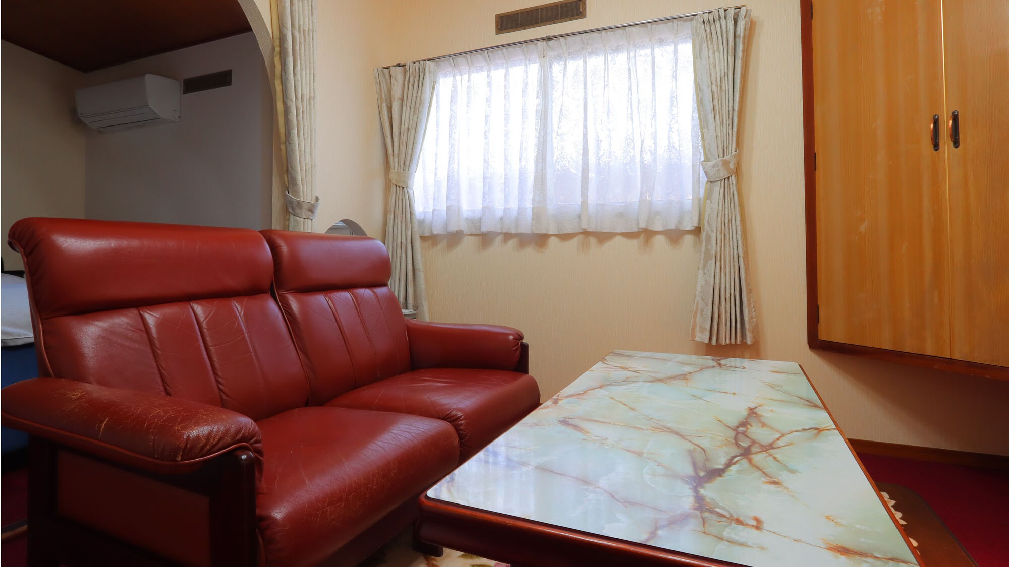 [Western-style room]
