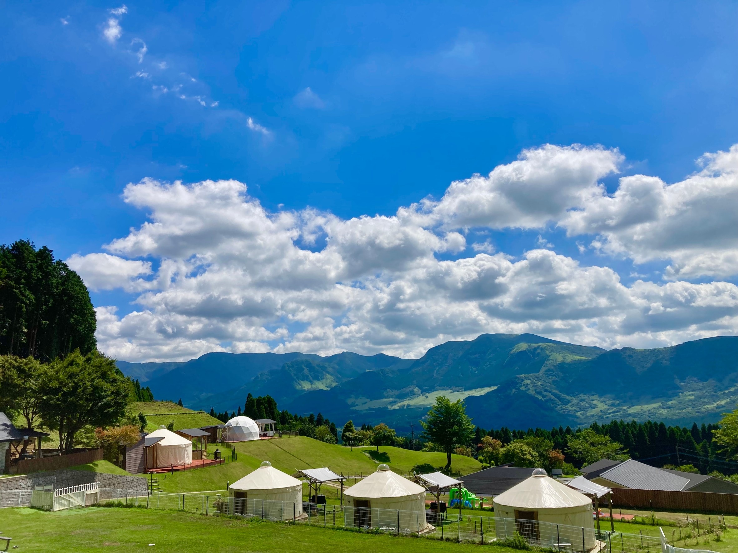 Ger (casual glamping)