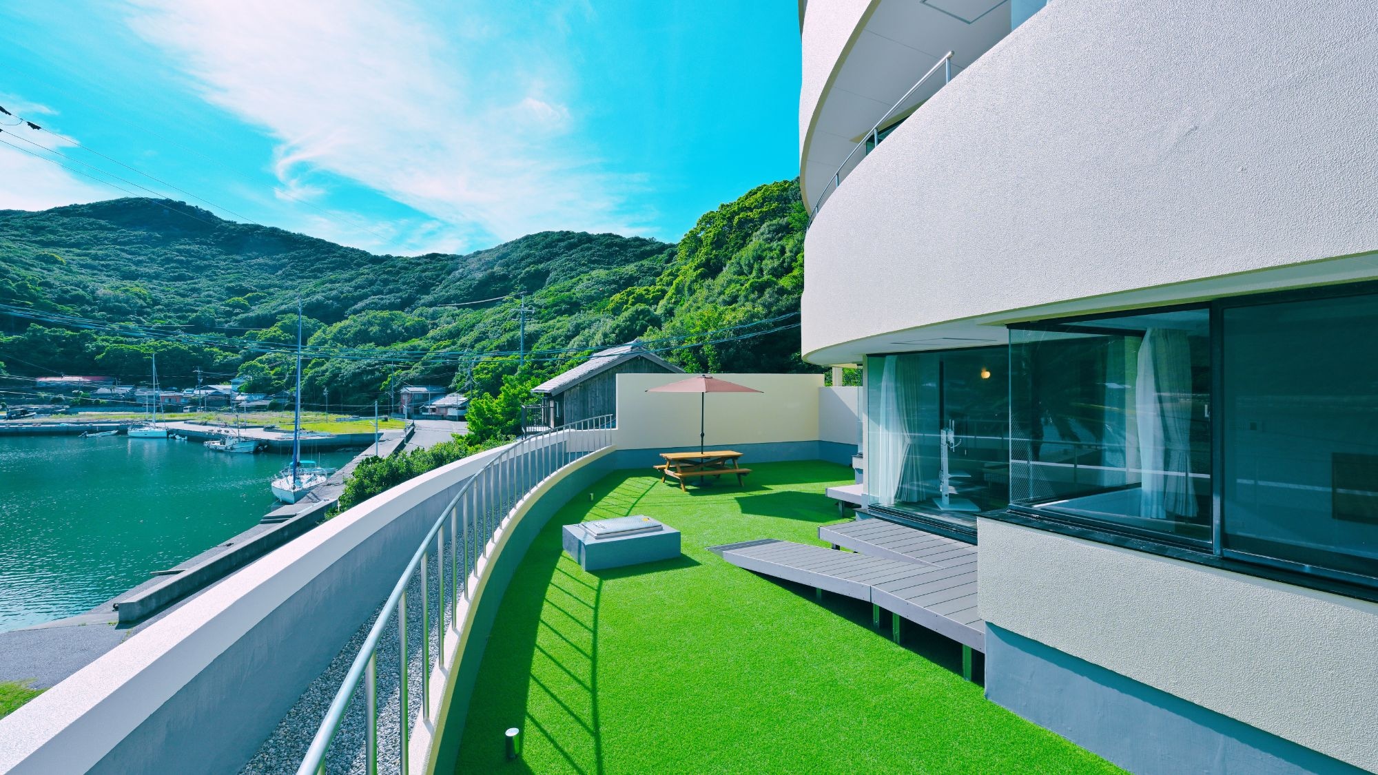 [Guest room example] Dog-friendly room (201) Capacity: 2 people / Maximum of 2 dogs (2 medium-sized dogs, 1 large dog)