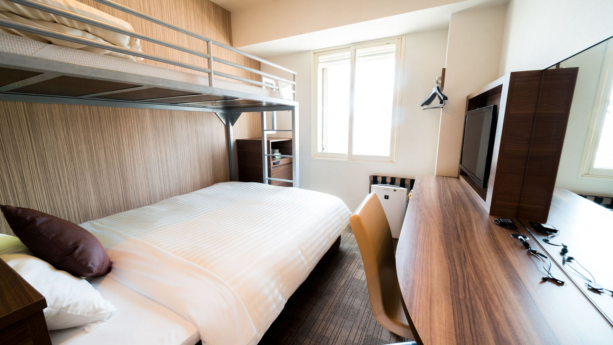 Super Room