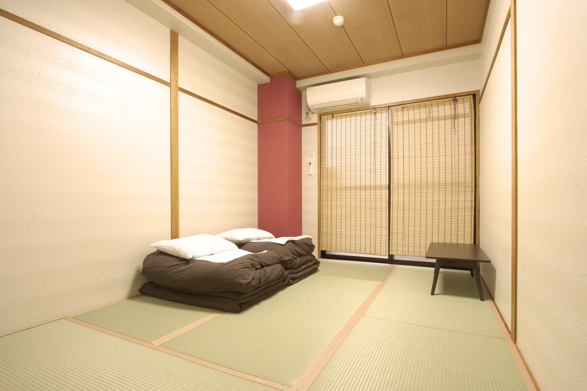 Japanese-style room for 2 people