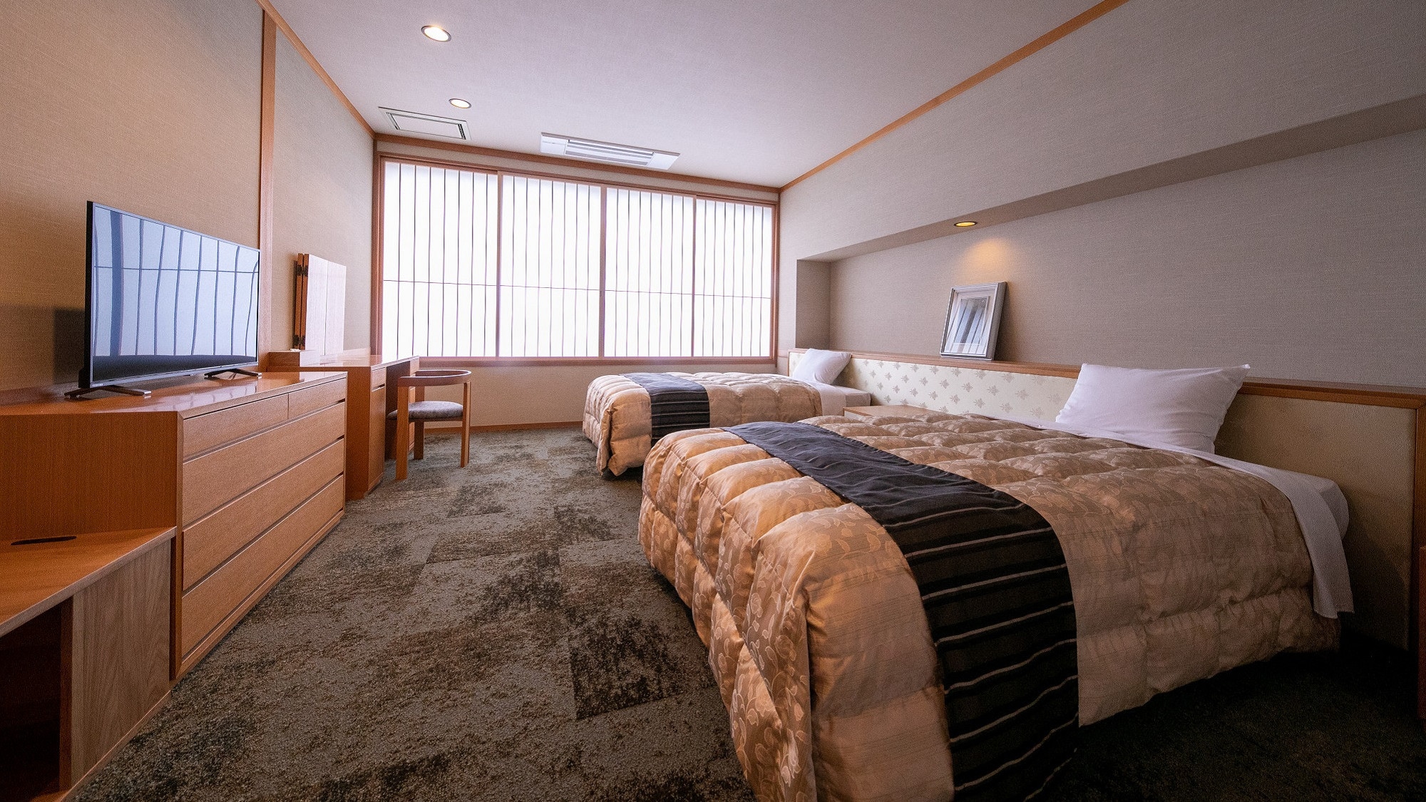 VIP room "Koujitsu no Ma": Japanese-Western style room Non-smoking