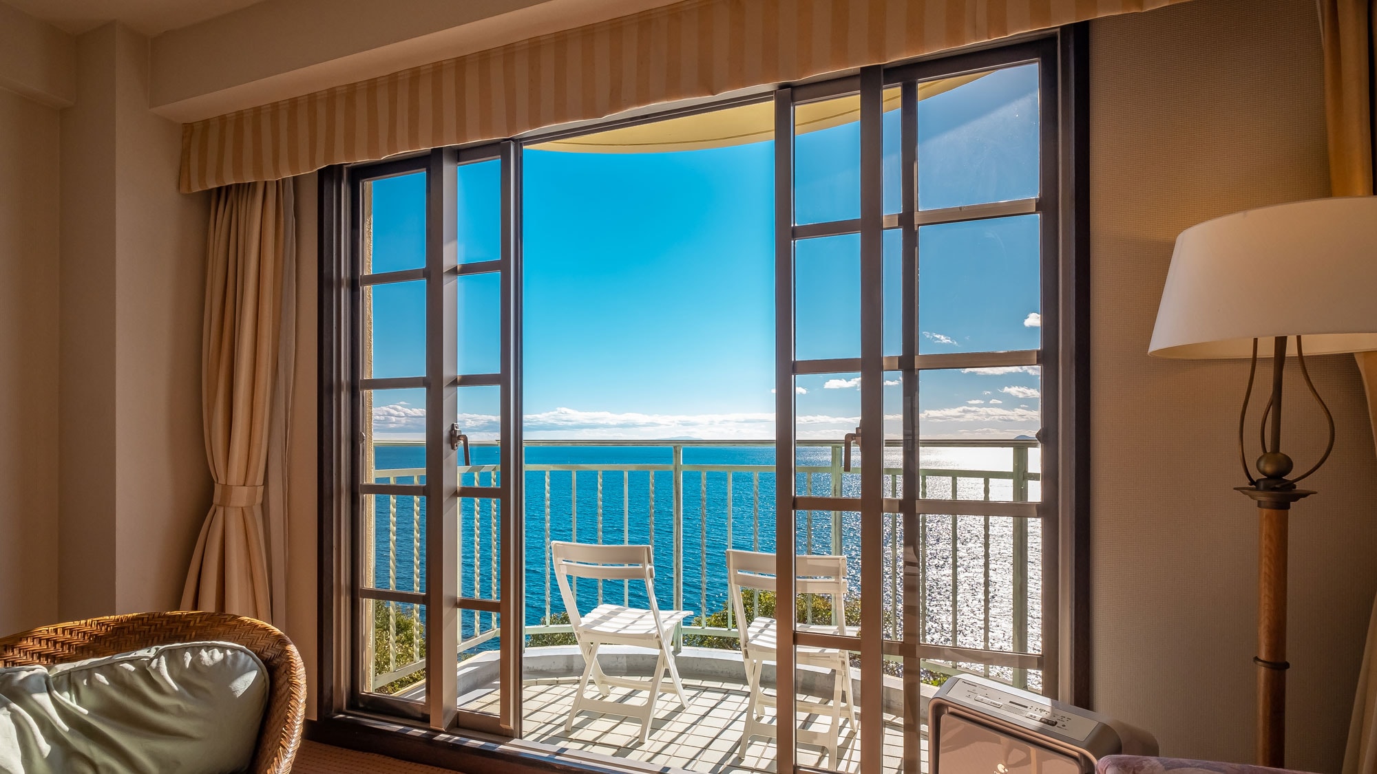 Example of a twin room - View from the room