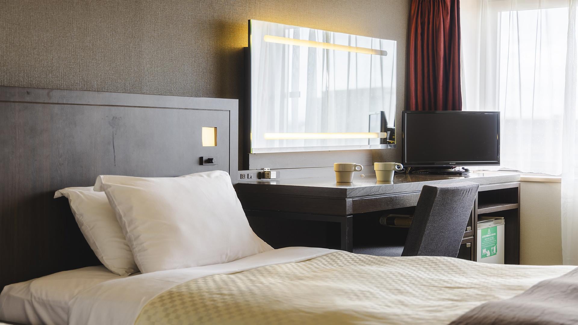 Modern Twin Room
