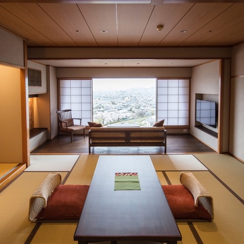[East Building, 10 tatami mats (55㎡) Advanced Japanese-style room with living room] With mist sauna