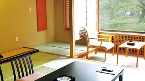 [Standard Japanese-style room 10 tatami mats] Room facing Mount Tsukuba