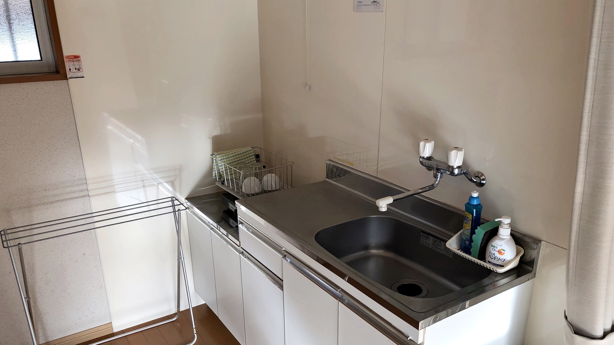 *[Example of guest room/Regular room] We have a spacious kitchen.