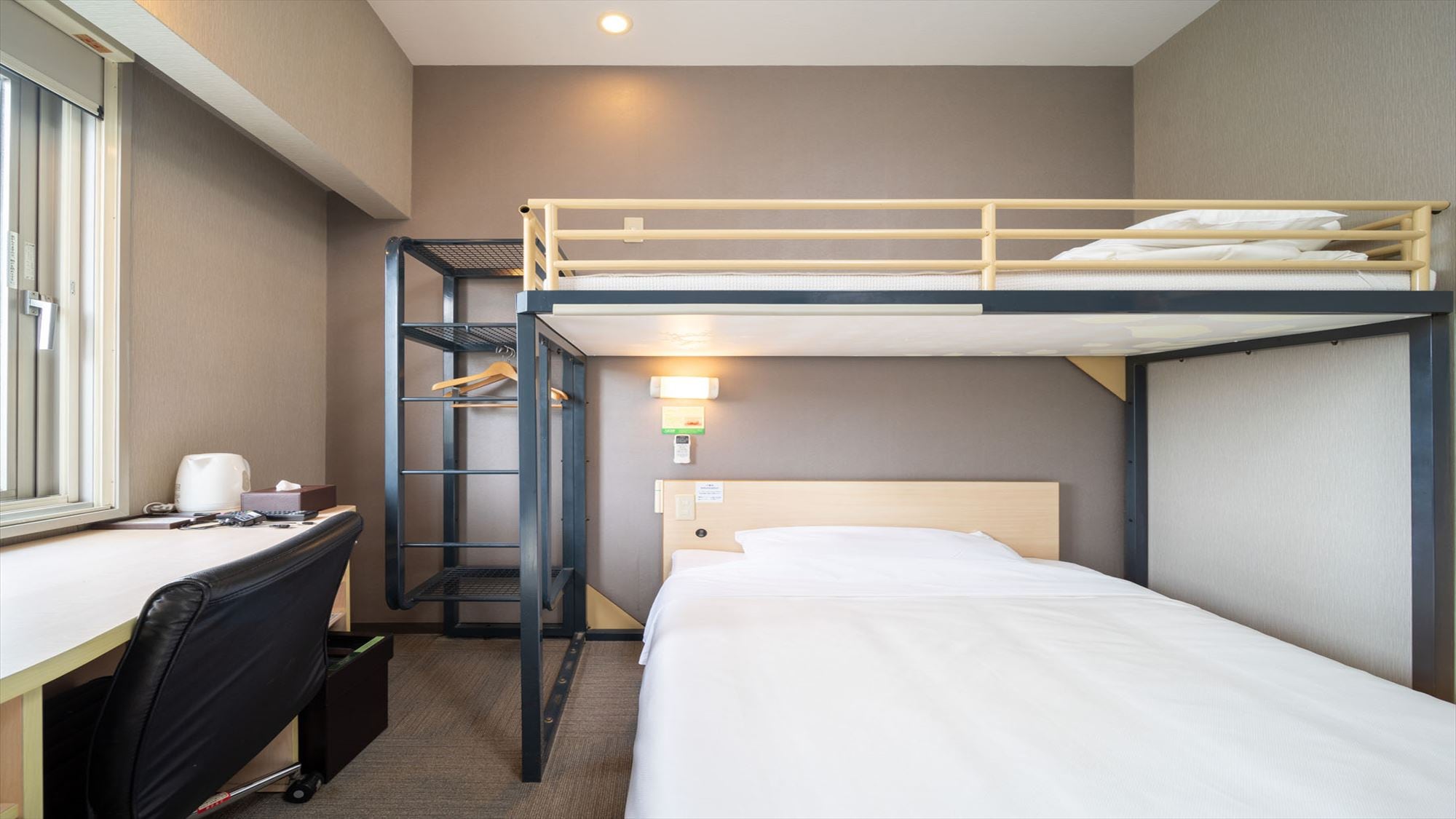 The loft area can also be used to store luggage.