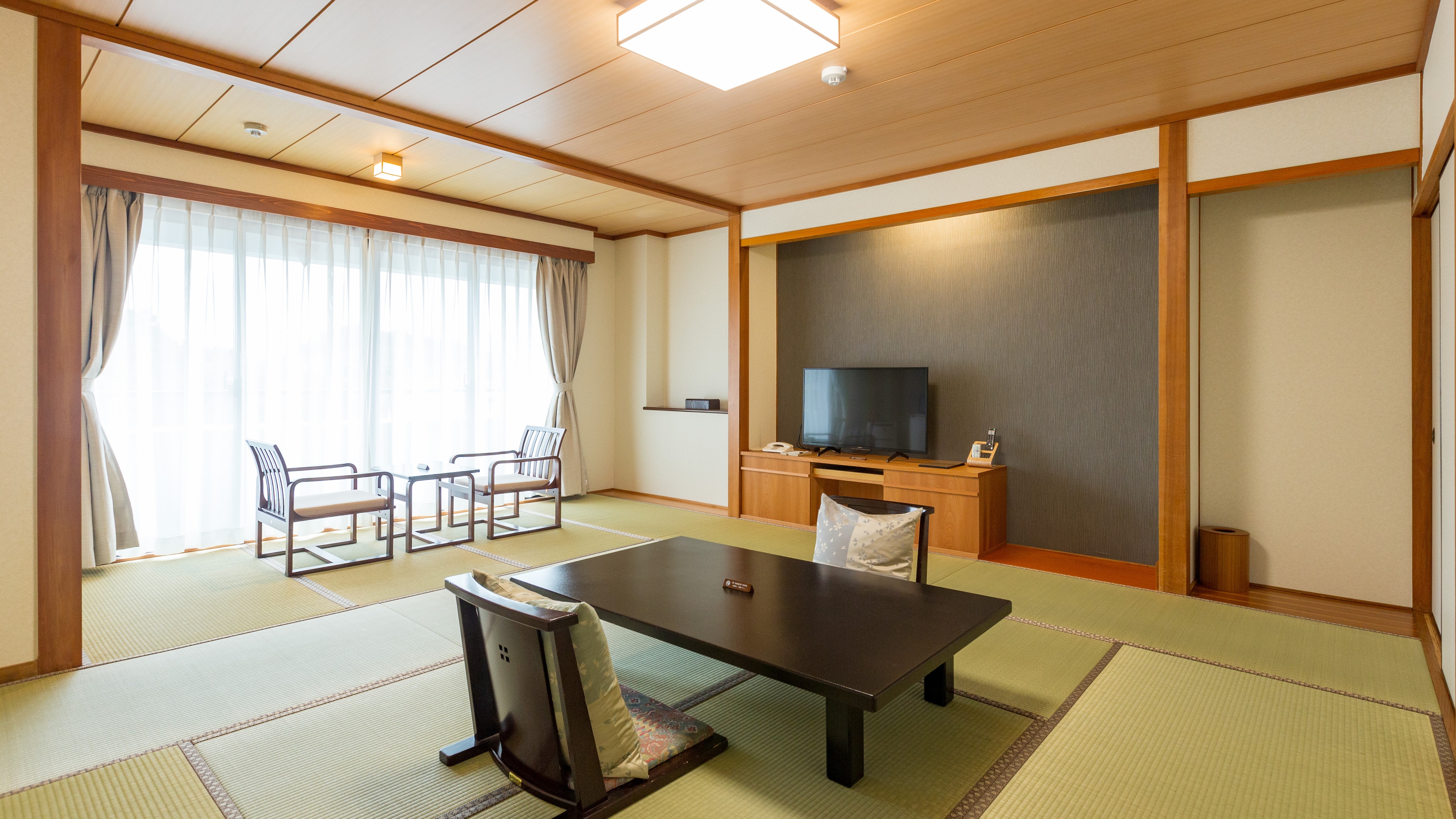 Non-smoking Japanese-style room