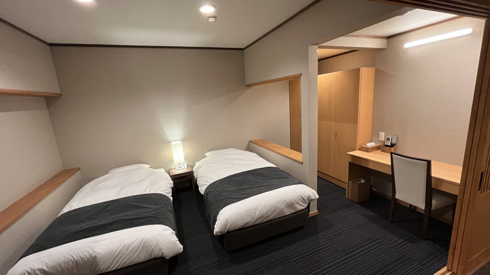 [Kousei] Comfort suite with a view of Mt. Tanigawa and a semi-open-air bath with natural hot spring water (living room + Japanese-style room + twin + semi-open-air bath)