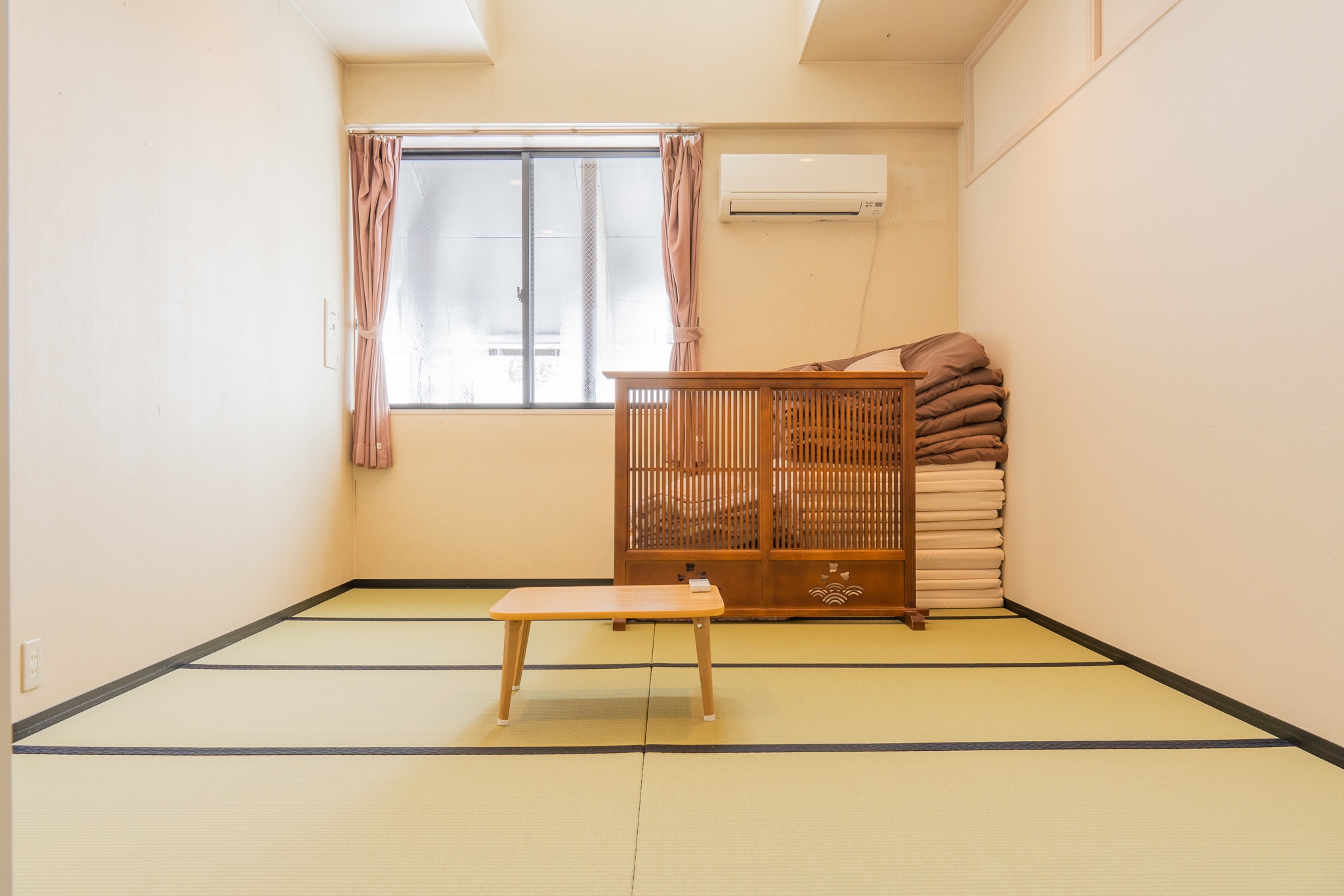 Japanese style room for 4 people