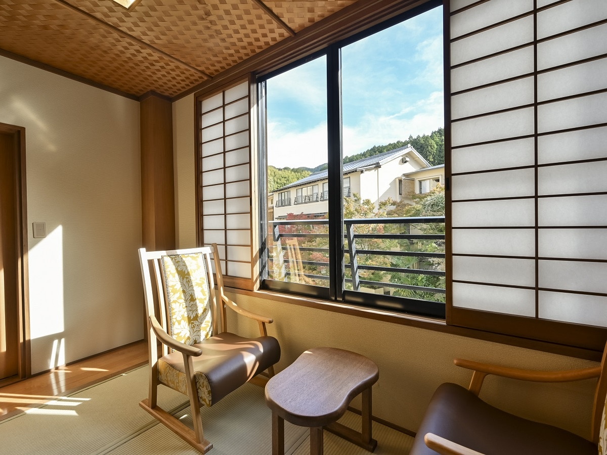 12 tikar tatami Kamar bergaya Jepang dengan tempat tidur ~Dilarang merokok~ [Shirakikan lantai 1 ~shiraki~]