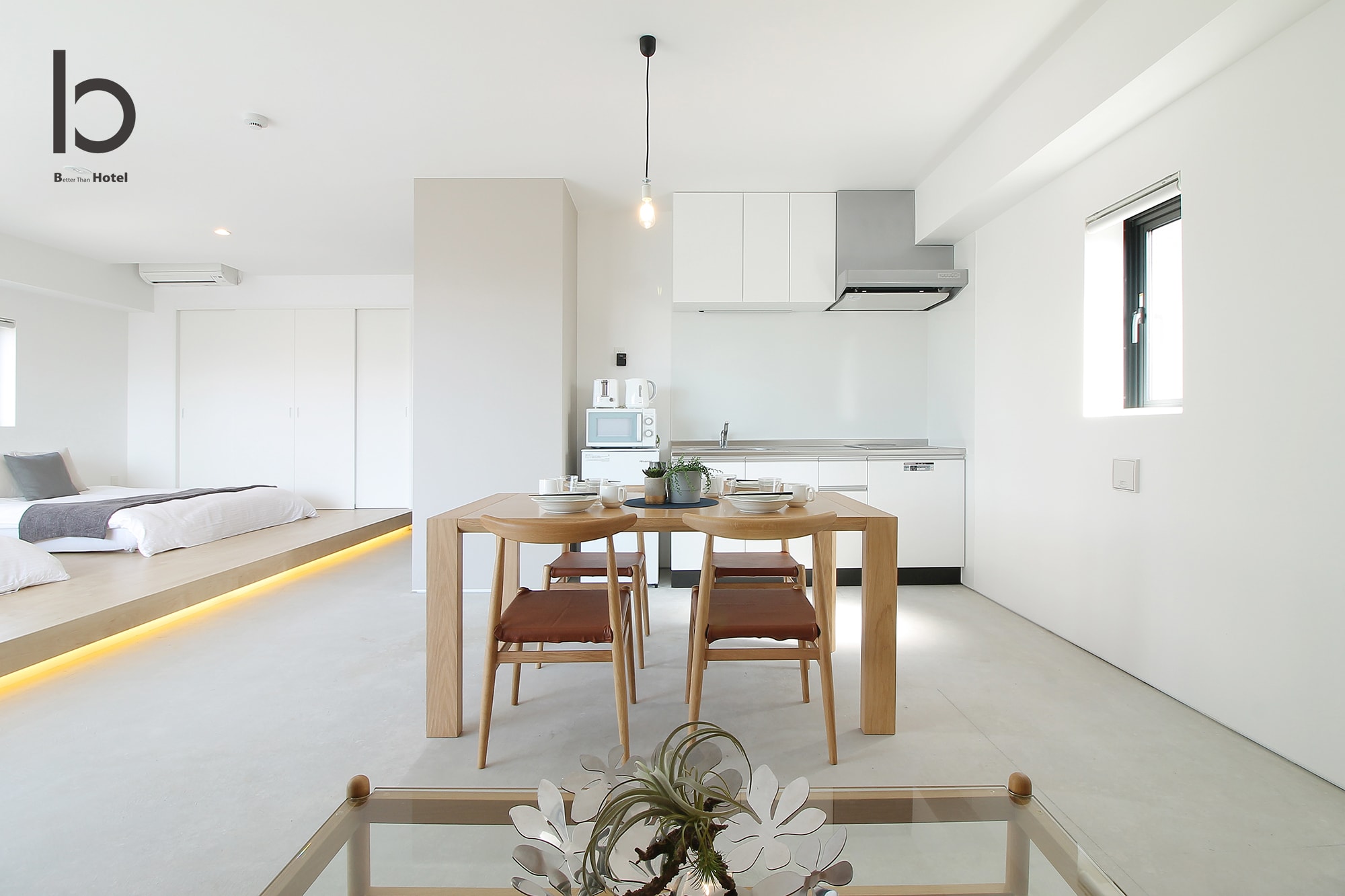 Room 01
