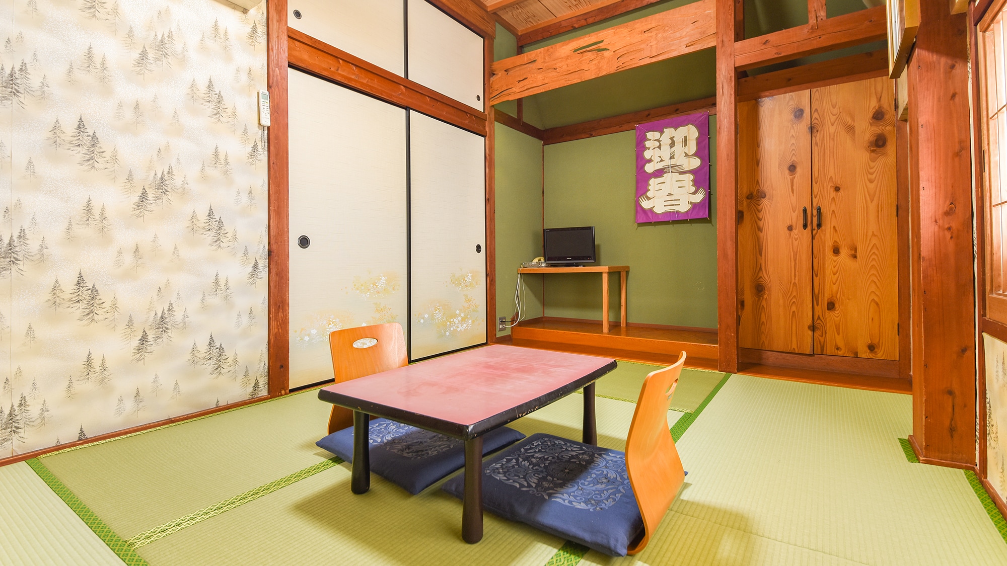 *Example of a 6 tatami Japanese-style room on the second floor