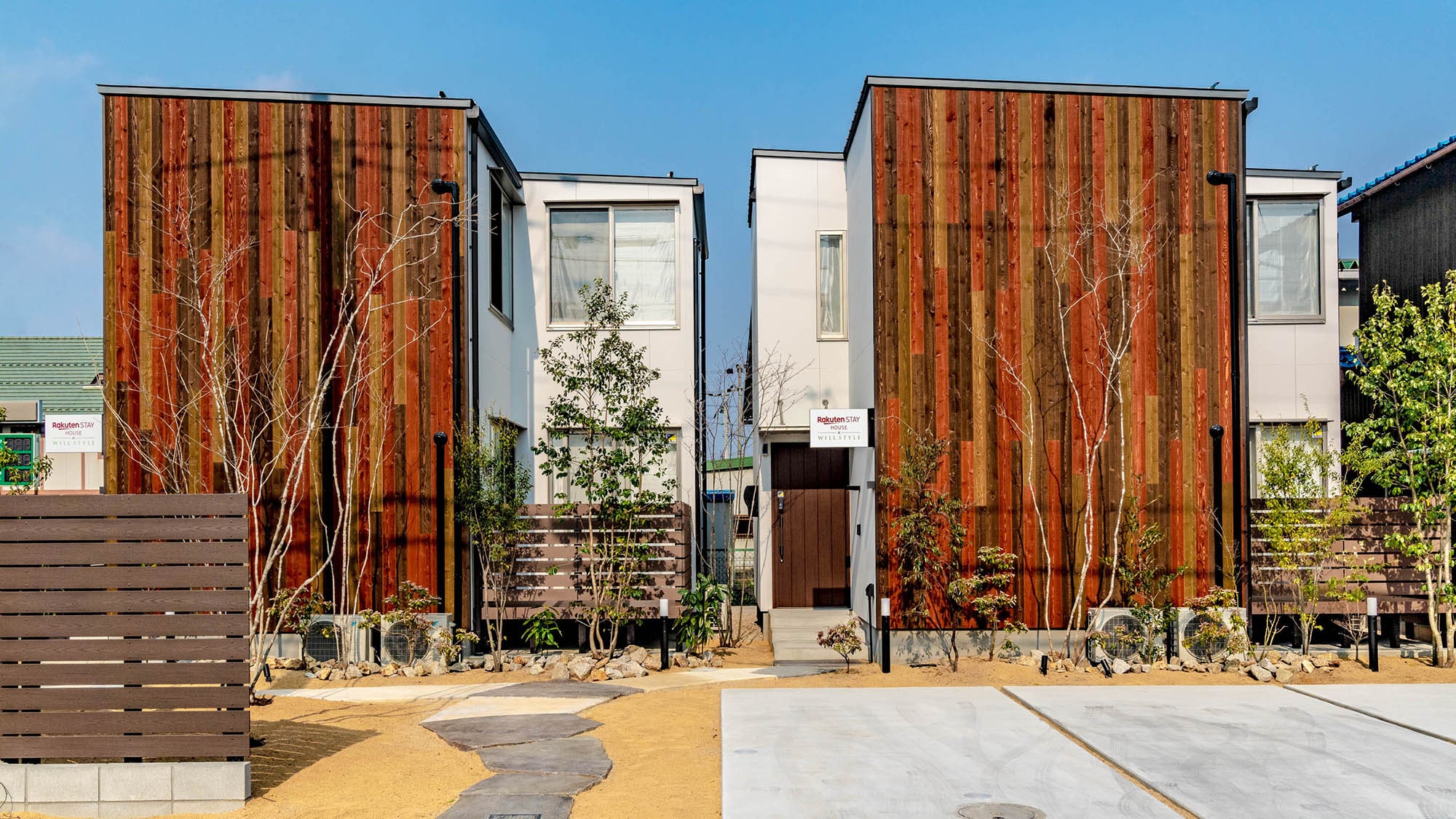 [Exterior] First-class rental facility with a distinctive appearance