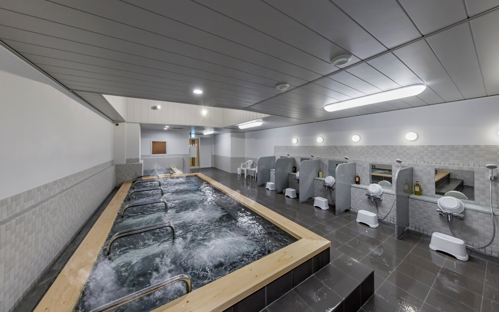 11F large public bath (for men) opens January 15th