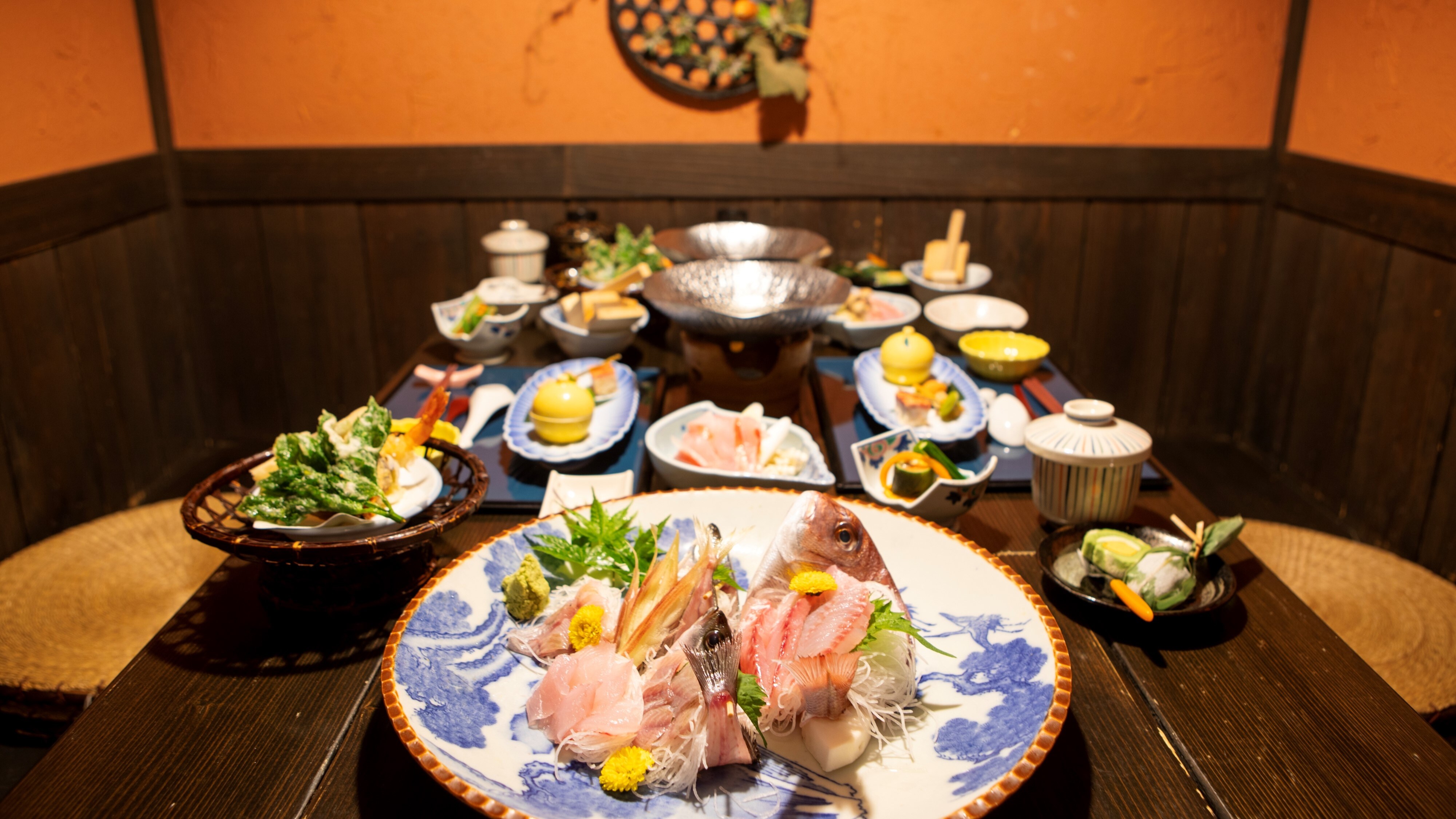 [Semi-private dining room] Please enjoy your meals in the semi-private dining room.