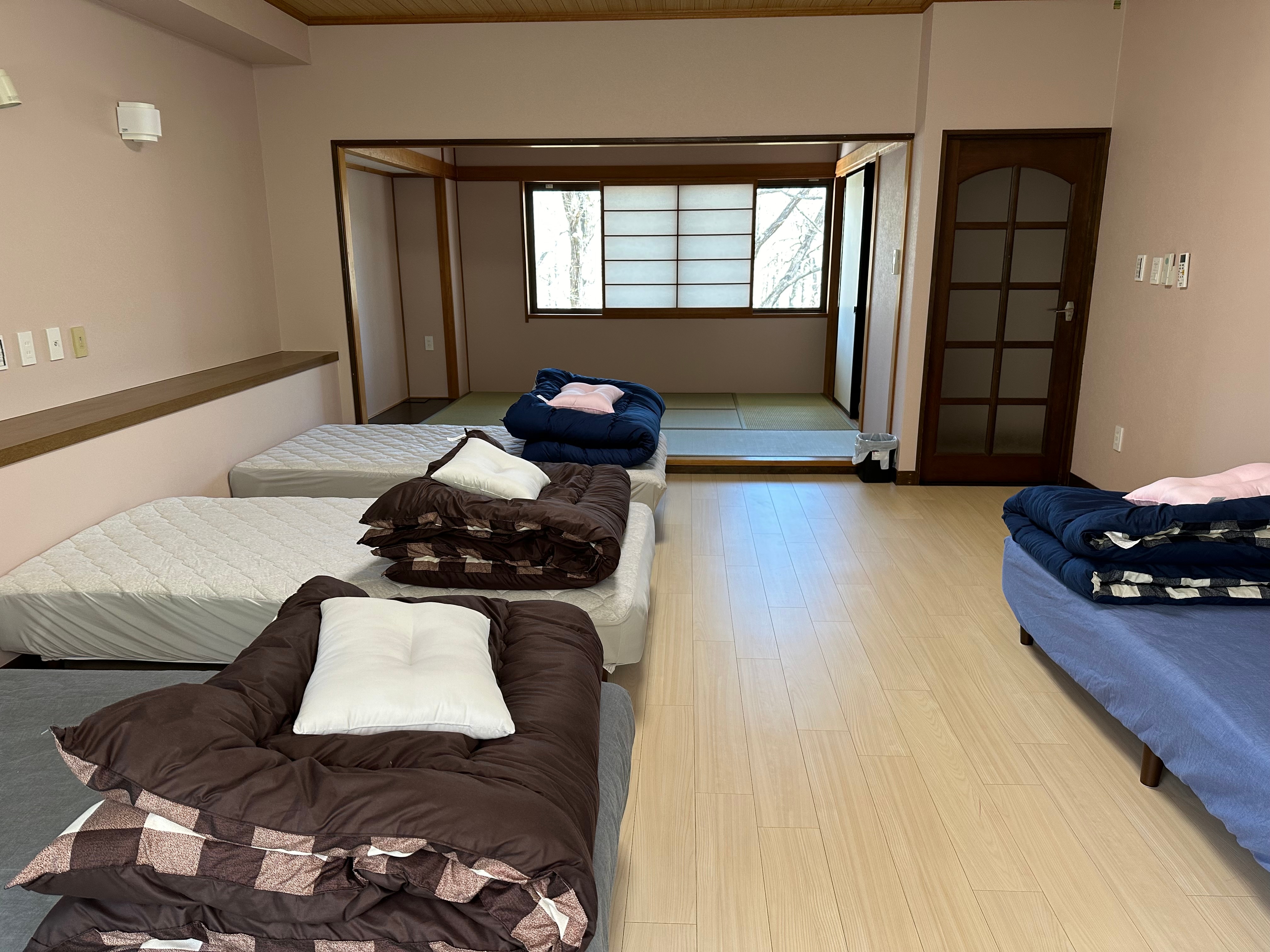 4間日式房間+1間西式房間