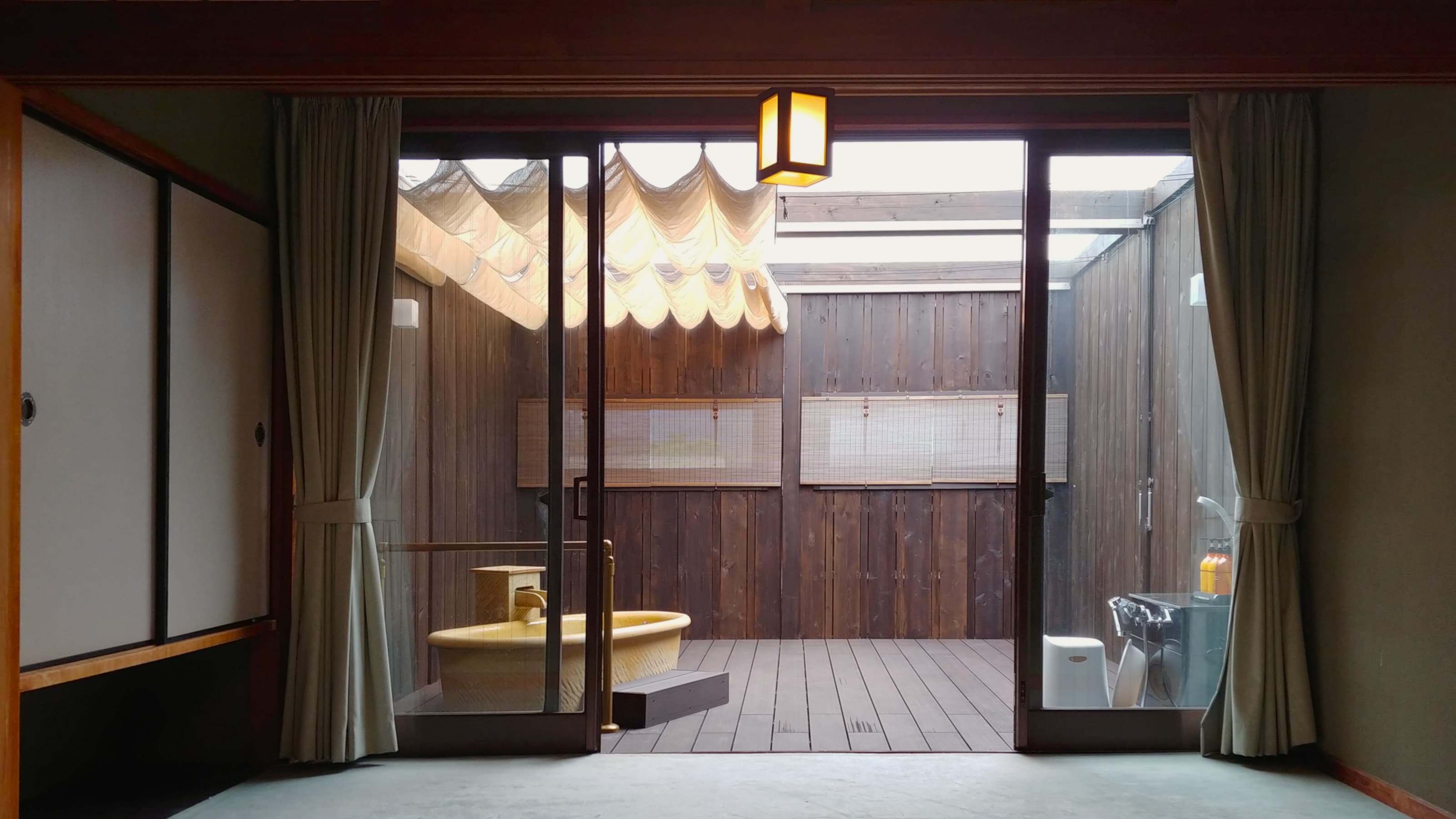 [With open-air bath] Two Japanese-style rooms