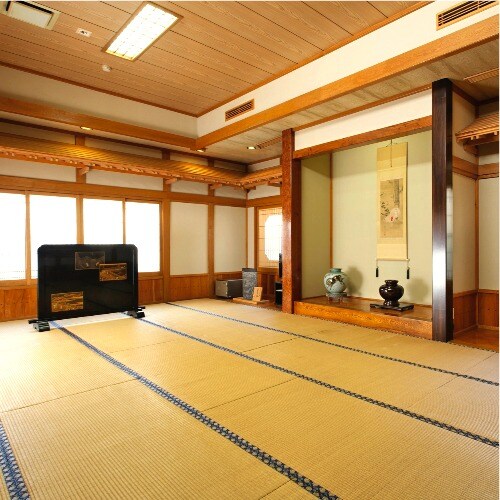 [客房] 18張榻榻米寬敞日式房間（主樓）