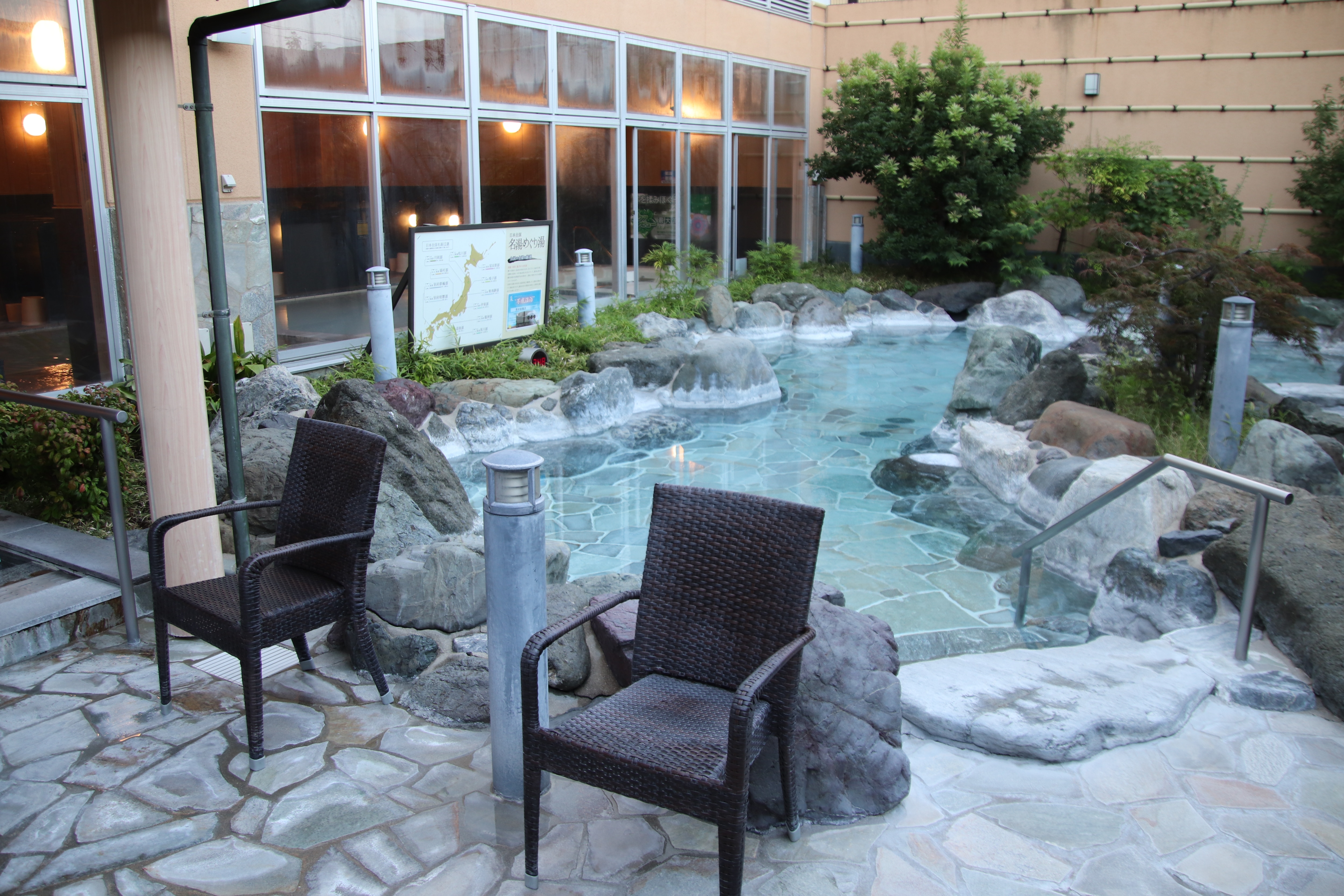 Phòng tắm ngoài trời