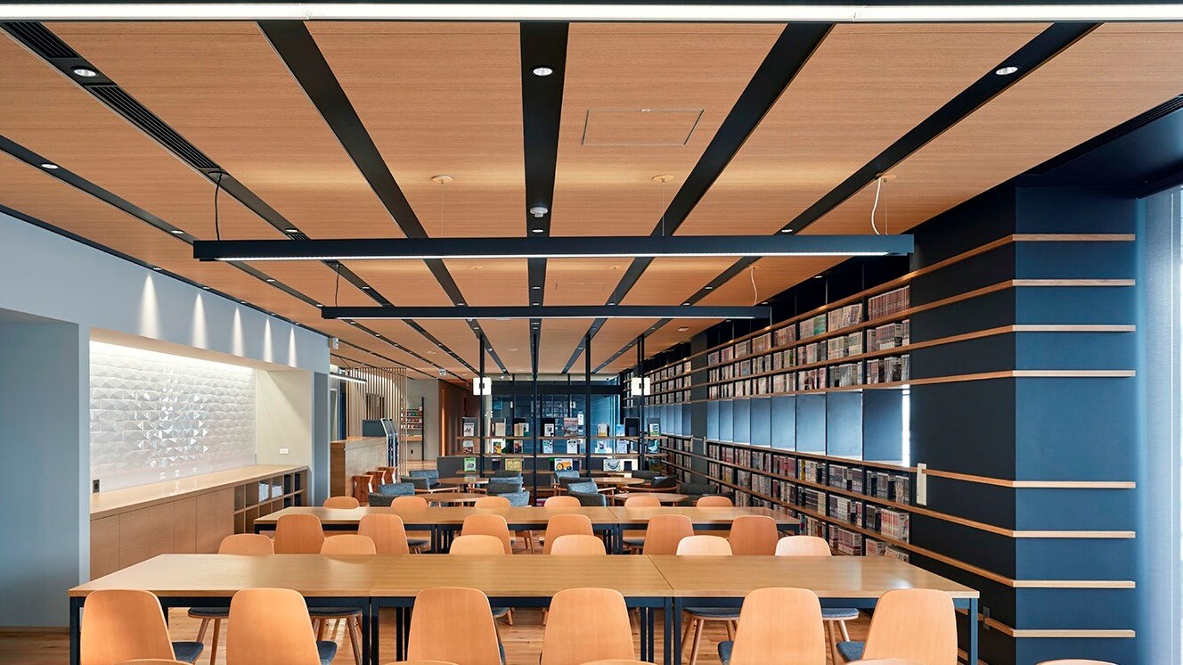 [Library & lounge] All-you-can-read, from popular works to those nostalgic works