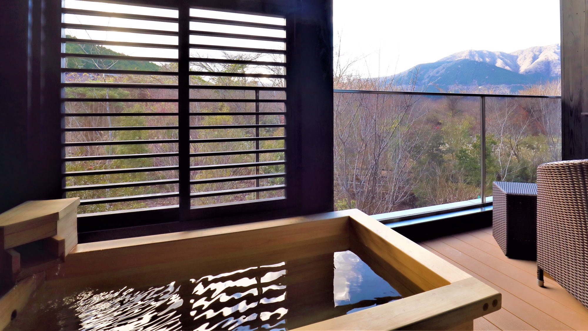 ”Shikisai”Standard guest room open-air bath