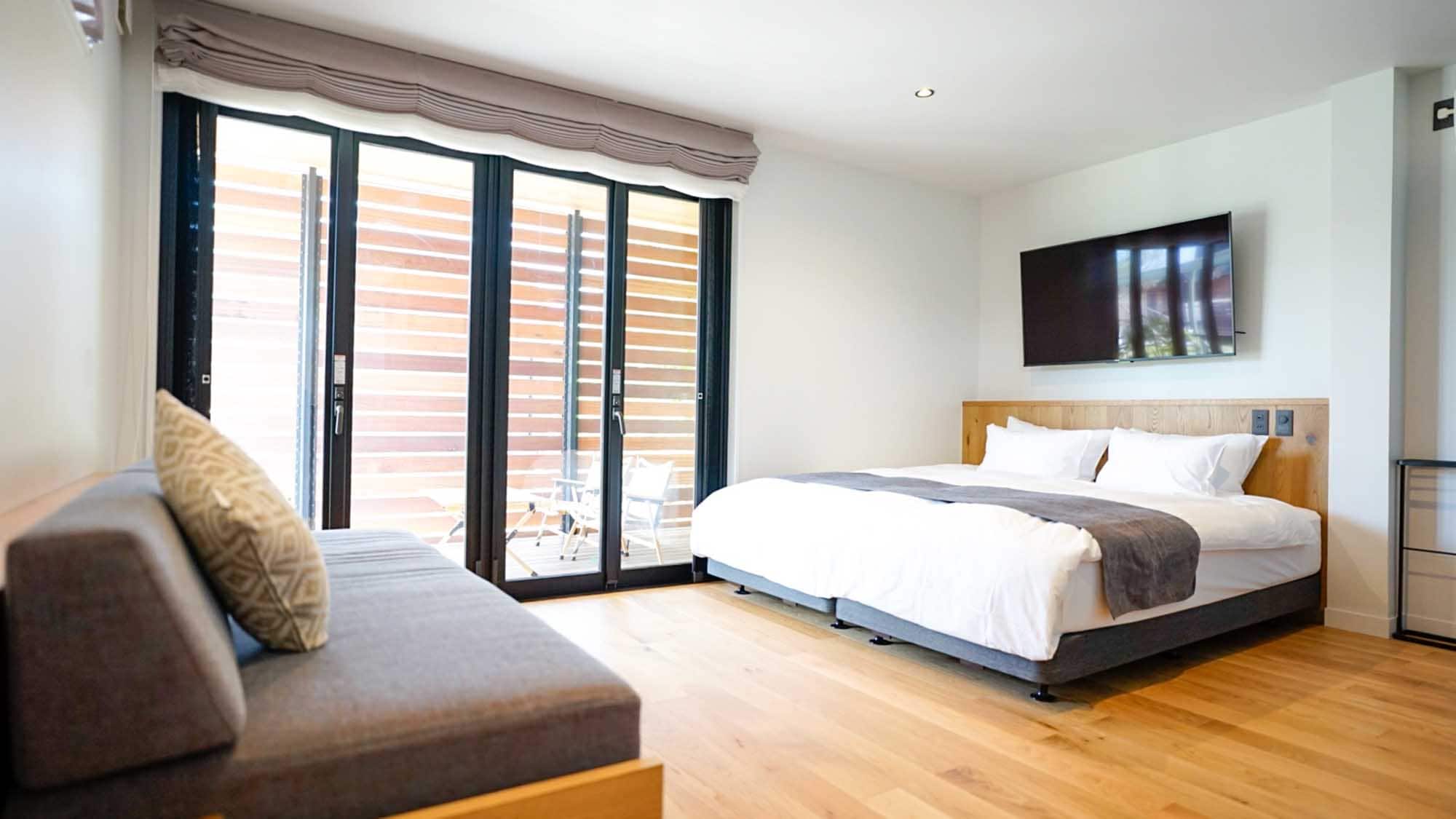 ・[B type] A spacious one-room apartment with a king-size bed