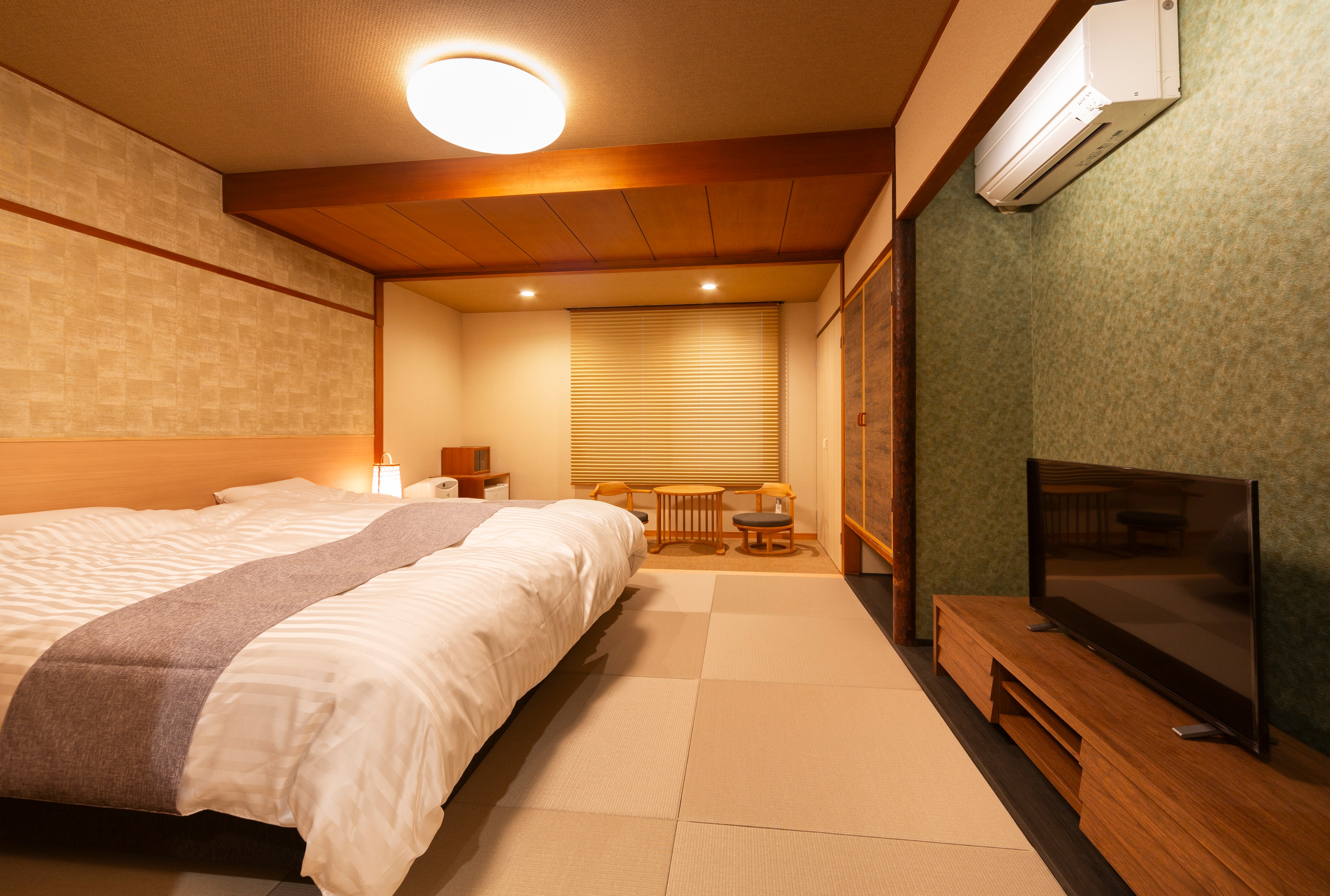 Moderate Room