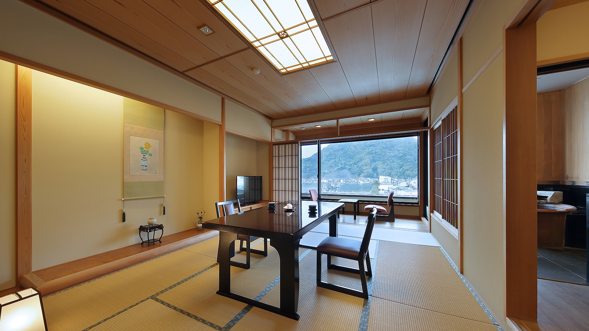 Japanese-style room with half open-air bath, 12 tatami mats, "Mi"